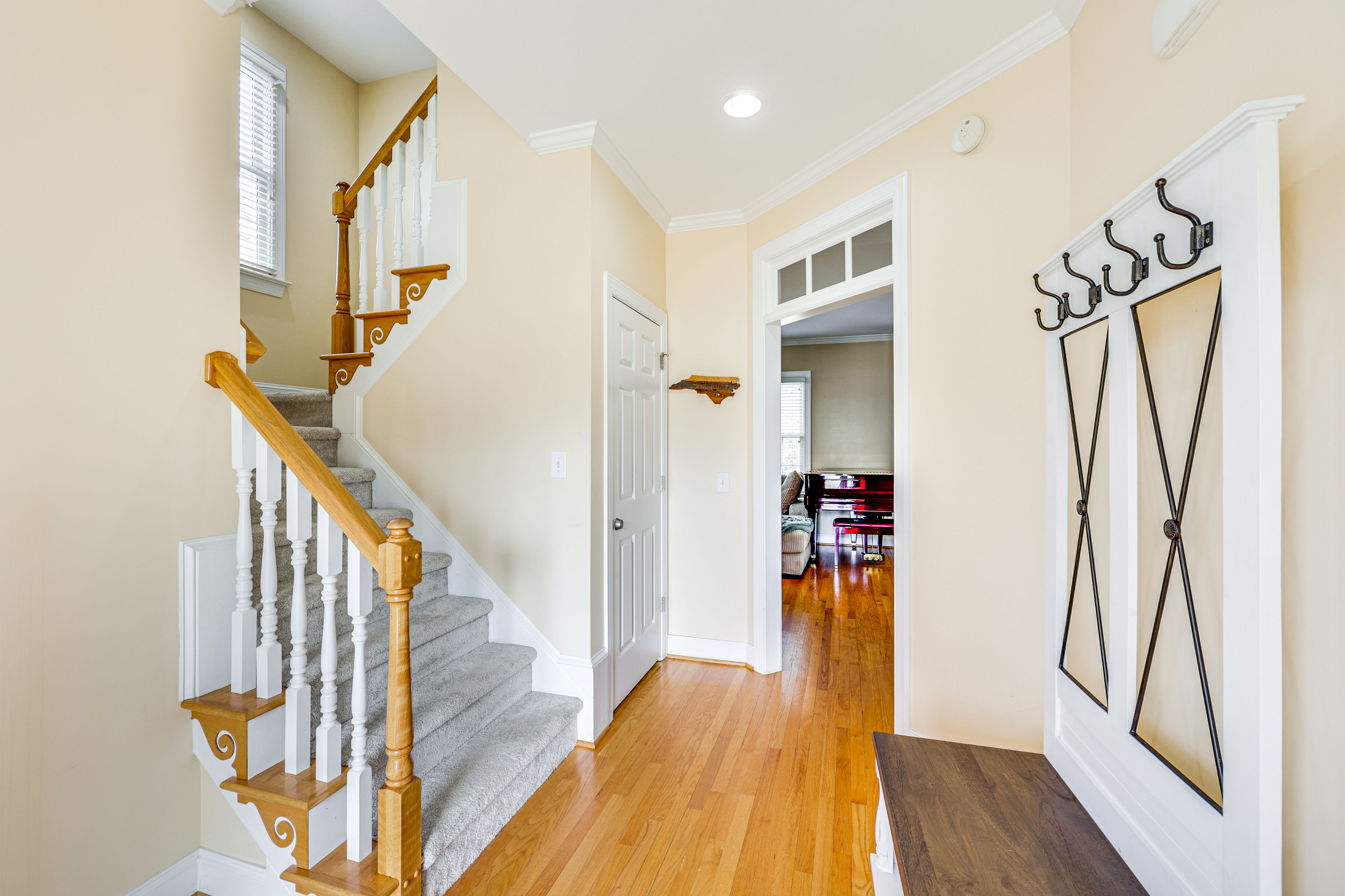 Entry | 1st Floor