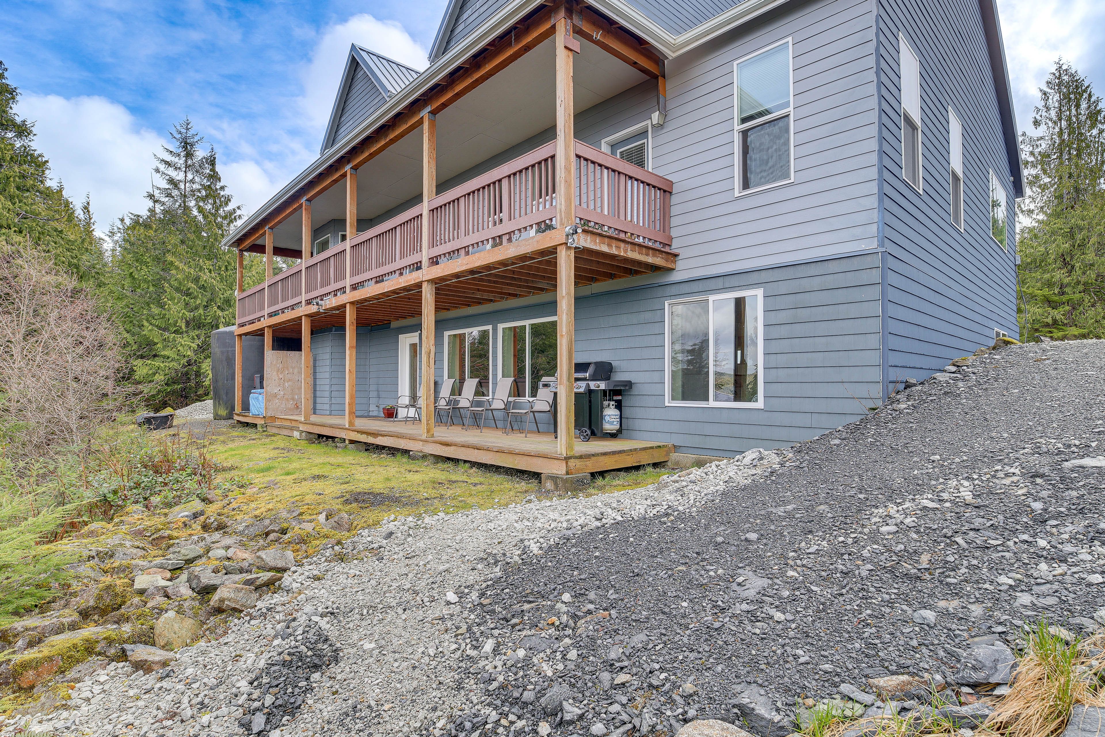 Porch | Gas Grill | Seating