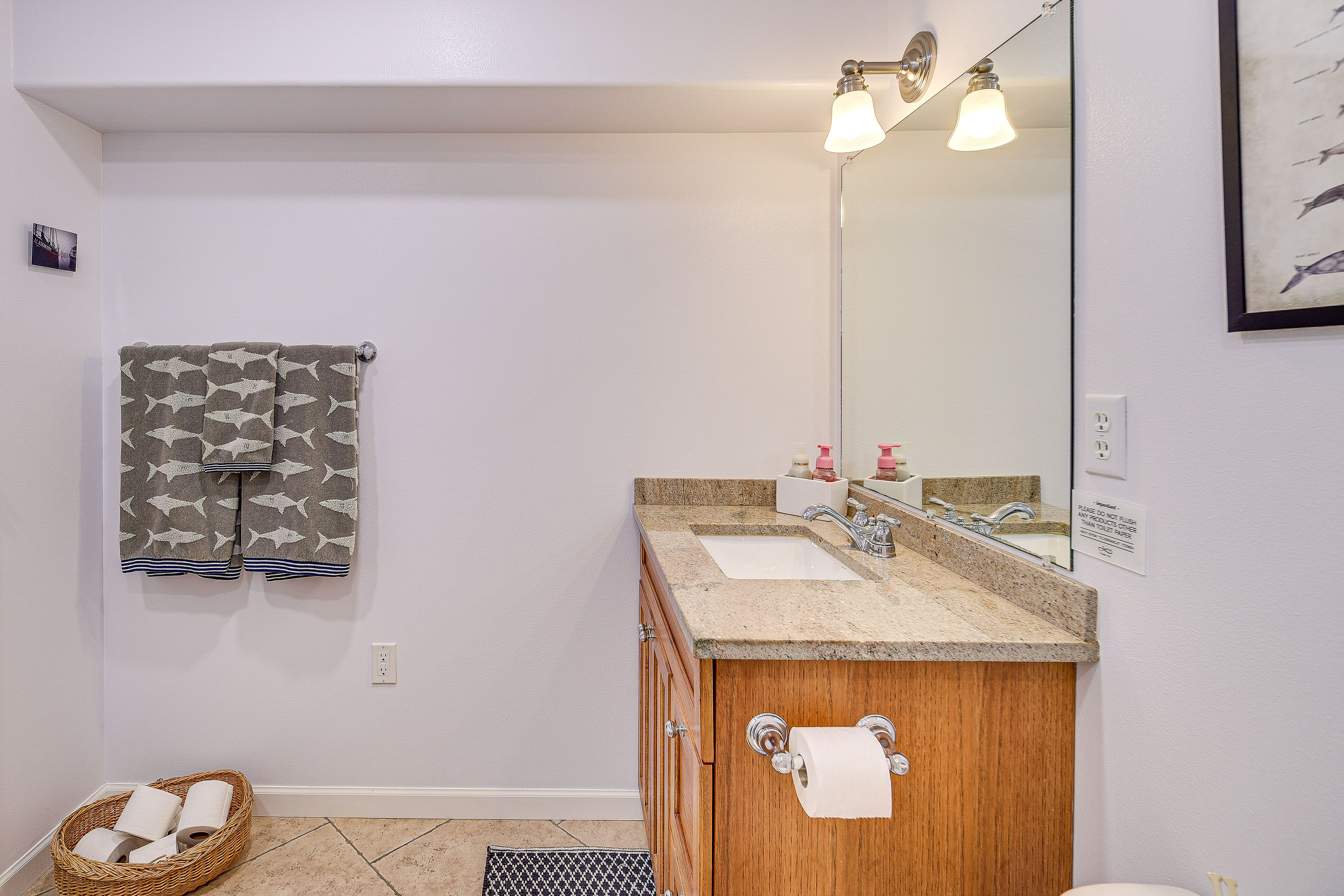 Bathroom | Shower | Washer/Dryer