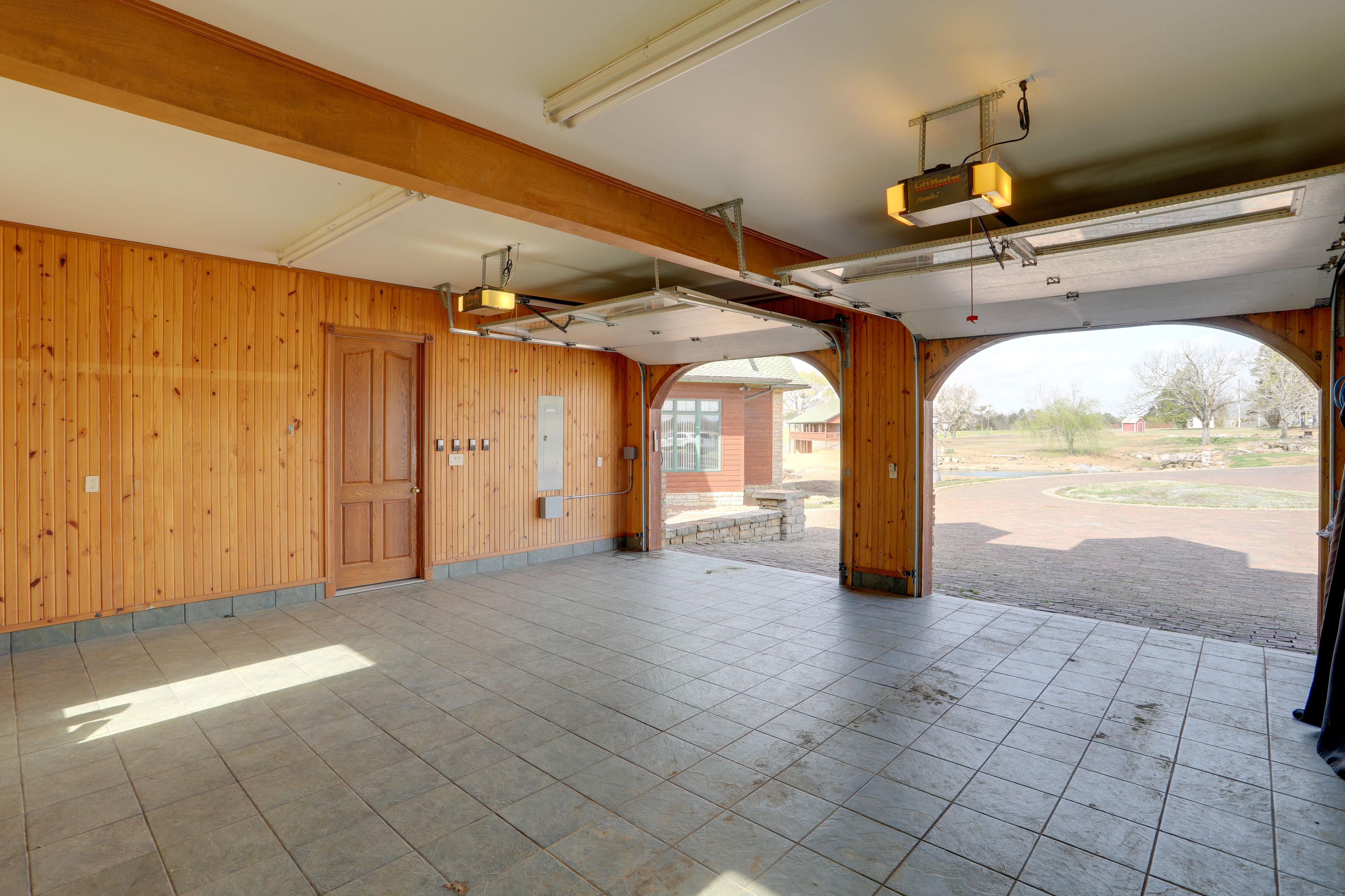 Parking | Garage (2 Vehicles) | Driveway (8 Vehicles)