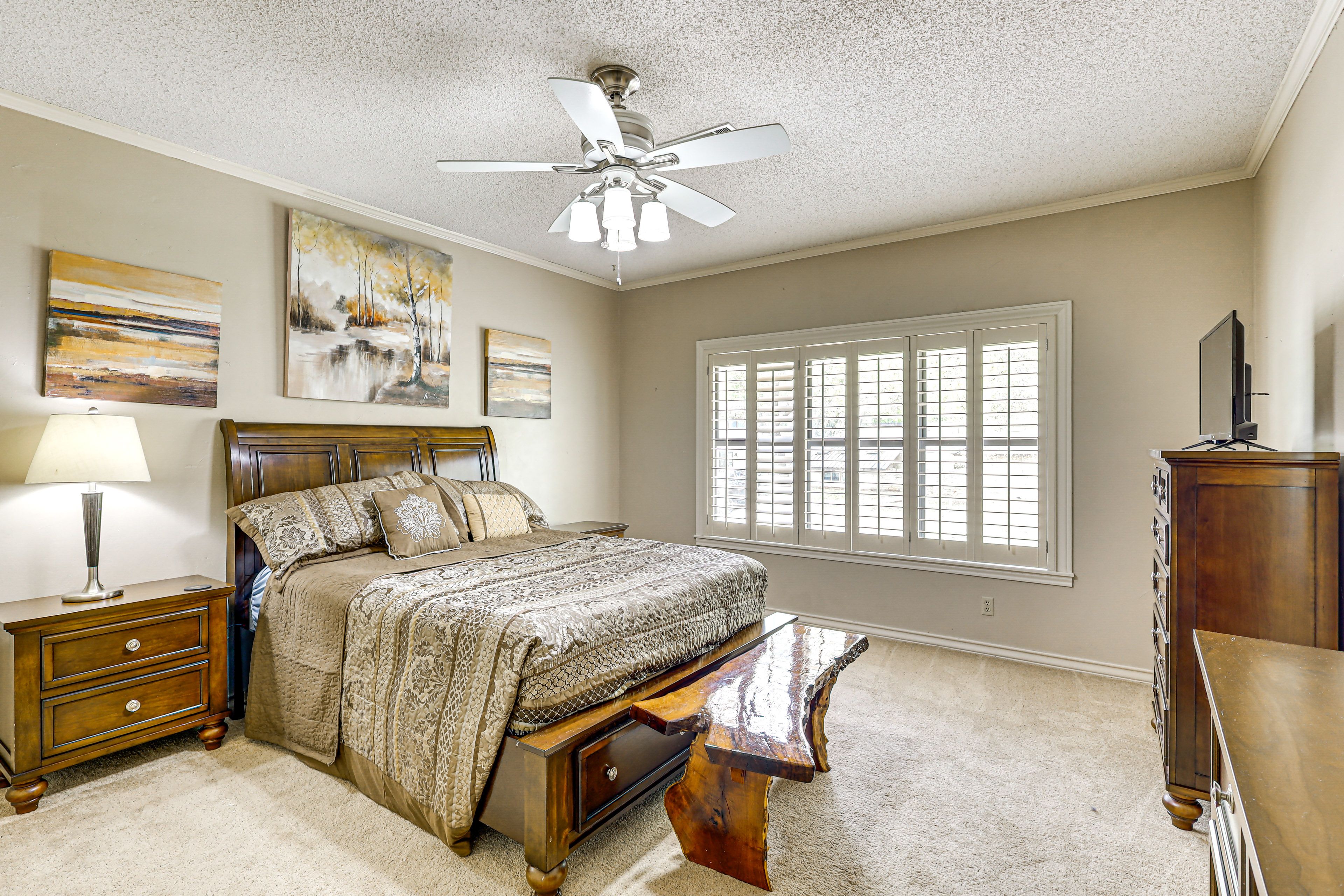 Bedroom 1 | Queen Bed | Linens Provided | Smart TV