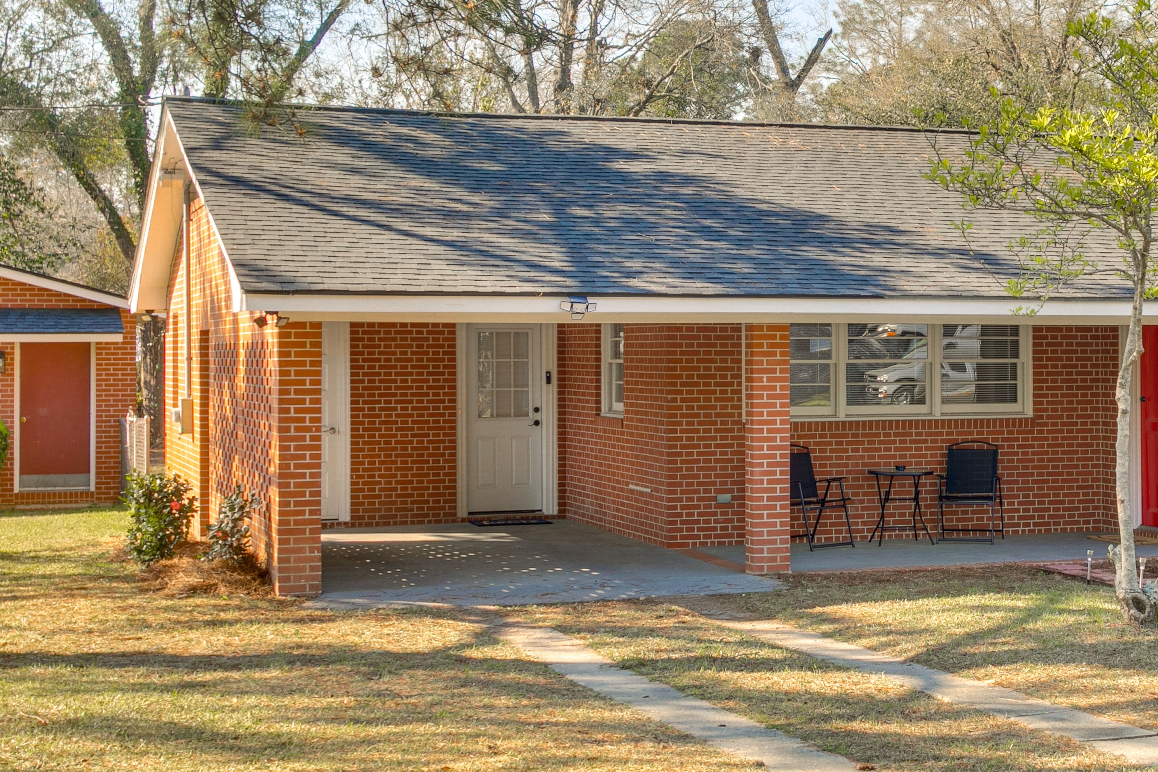 Home Exterior | Parking | Driveway (3 Vehicles)