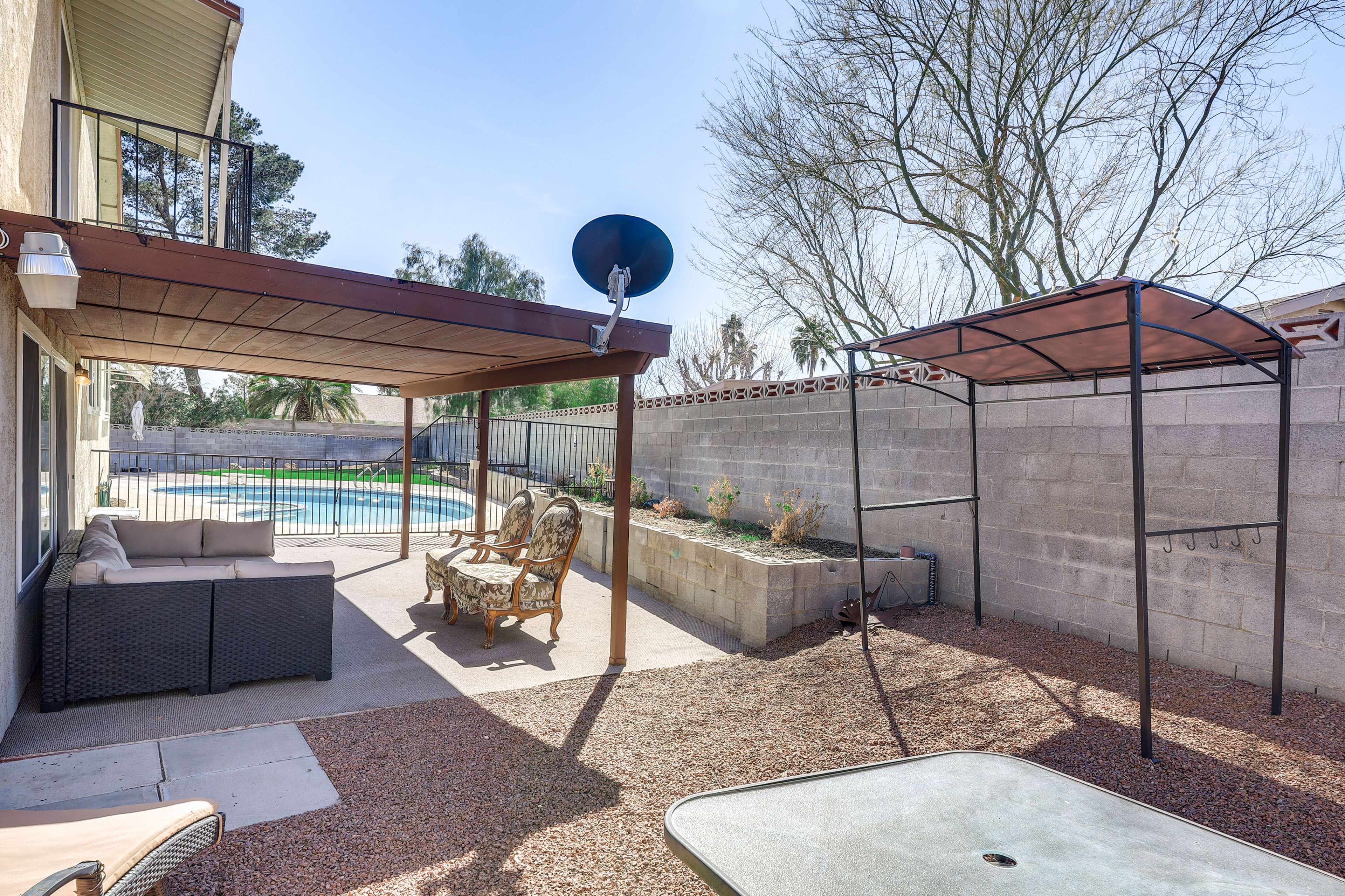 Outdoor Living Space | Covered Patio