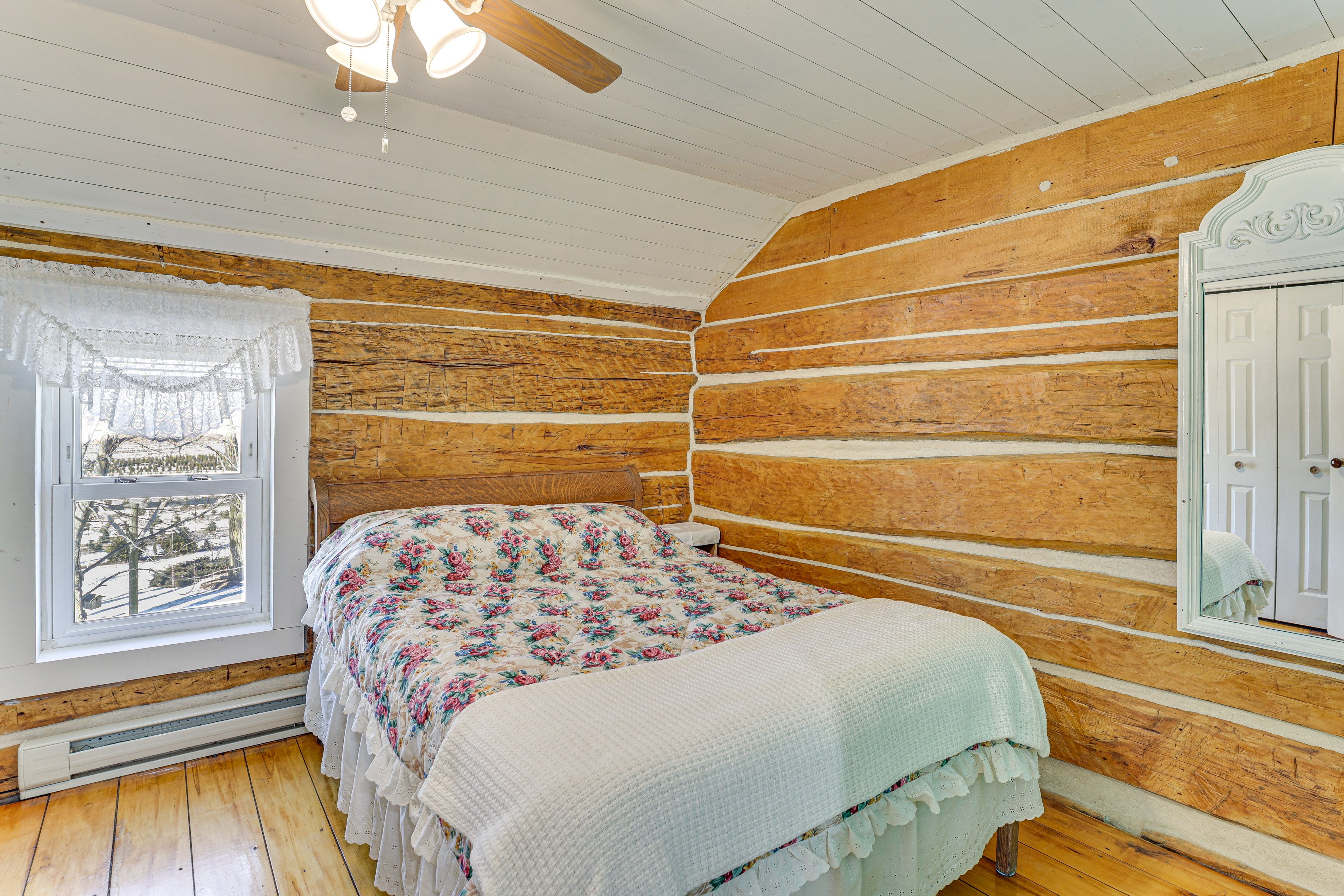 Bedroom 2 | 2nd Floor | Full Bed