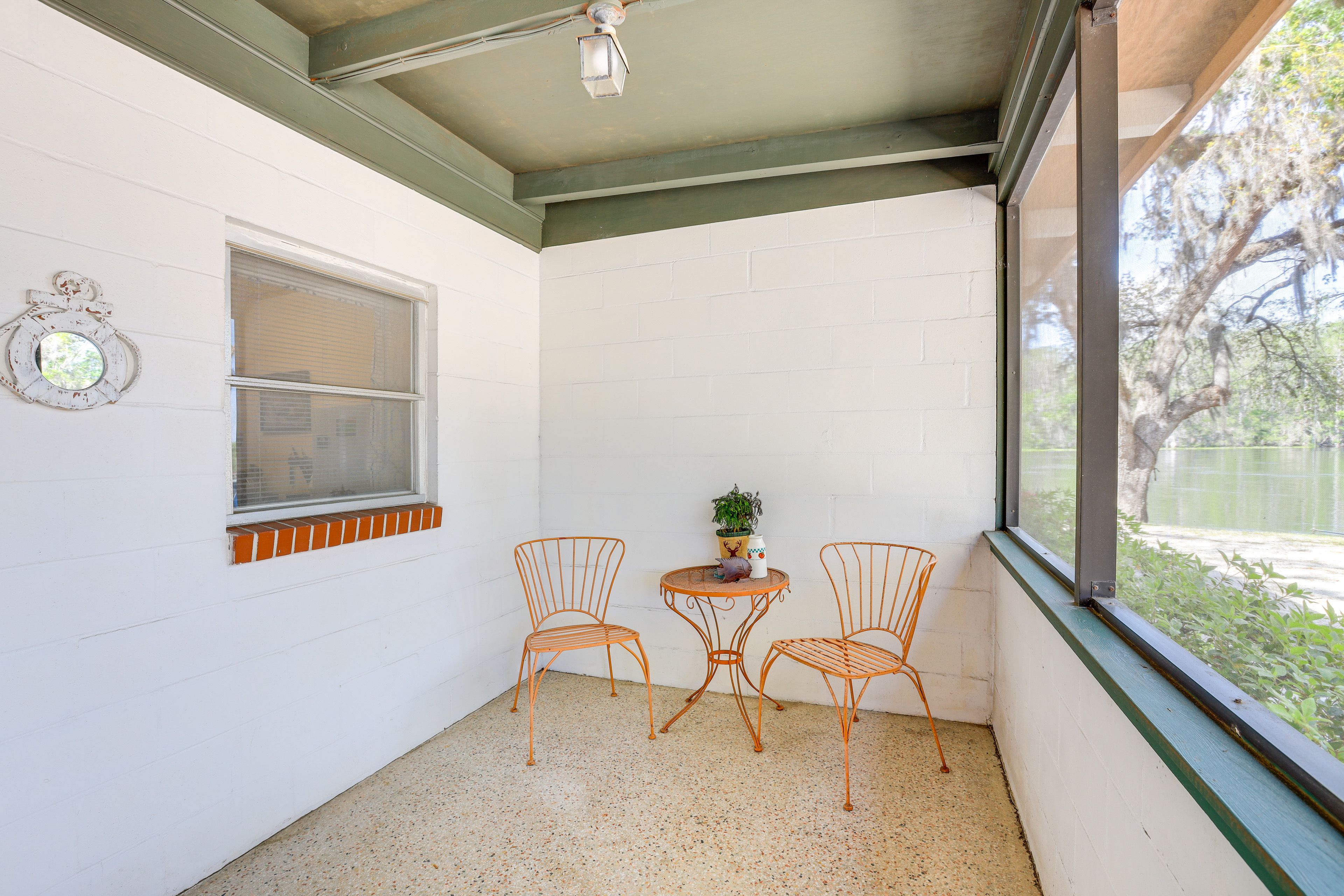 Lanai | Lounge Seating | Ceiling Fan