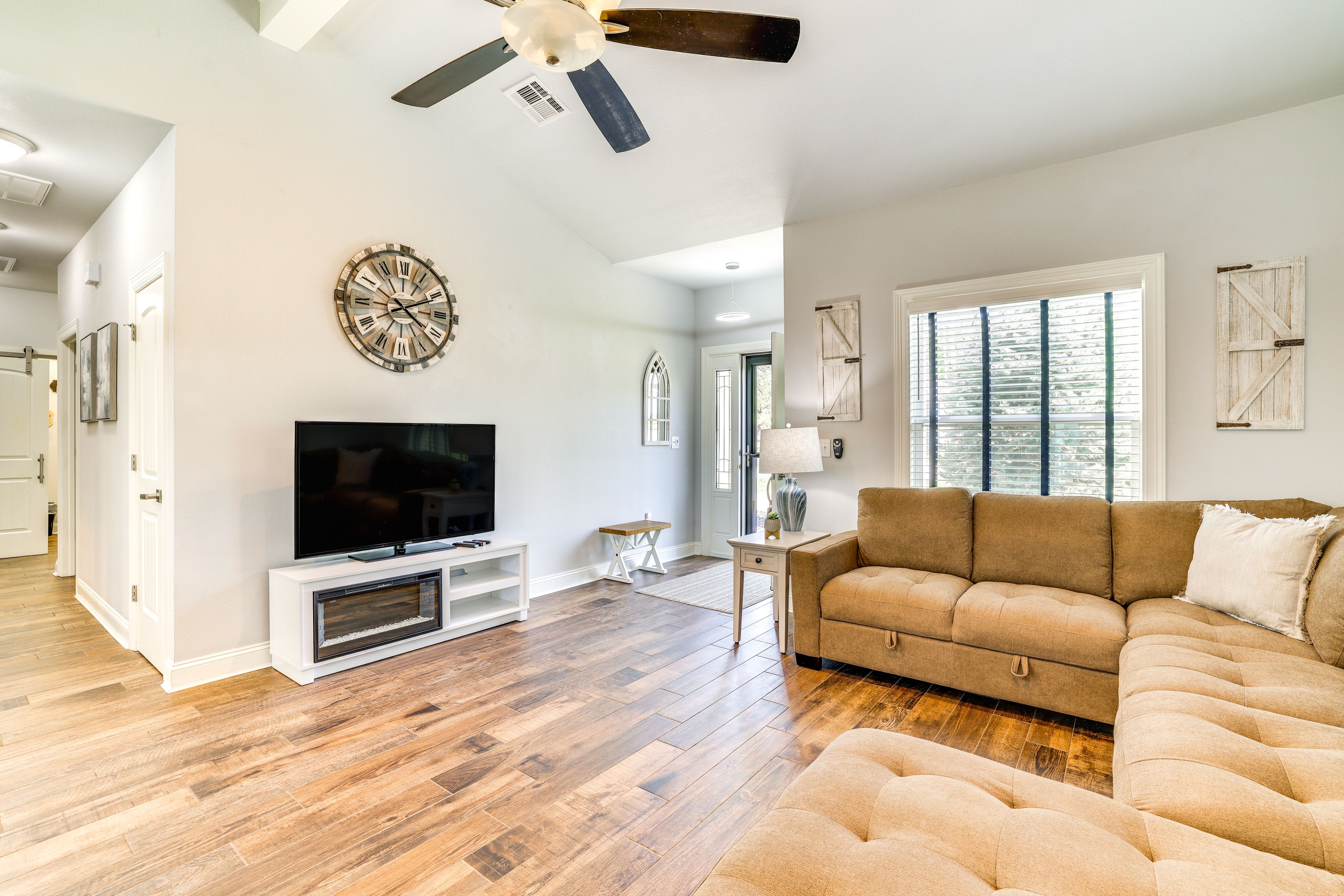 Living Room | Smart TV | Electric Fireplace