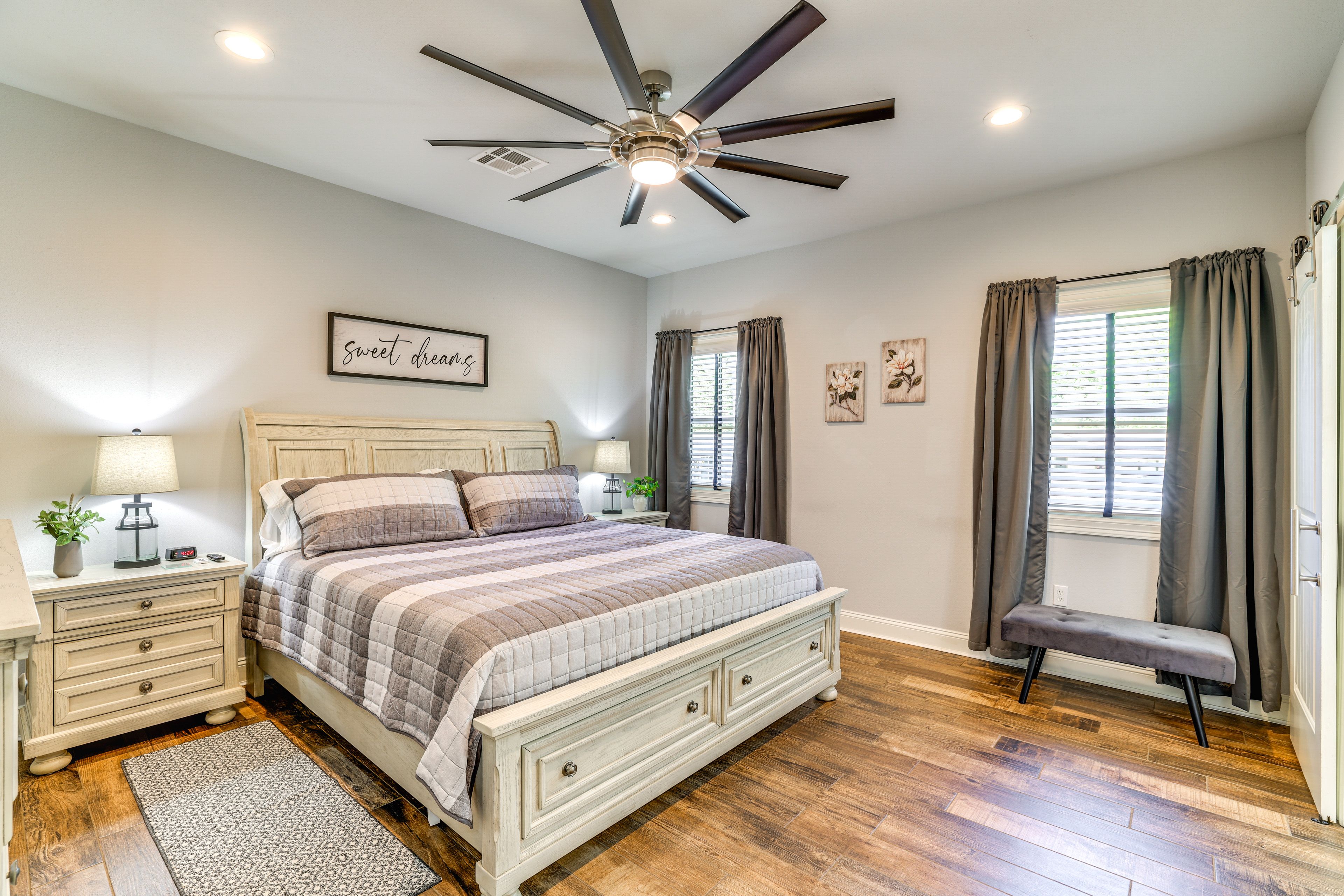 Bedroom 1 | King Bed | Linens Provided | Smart TV