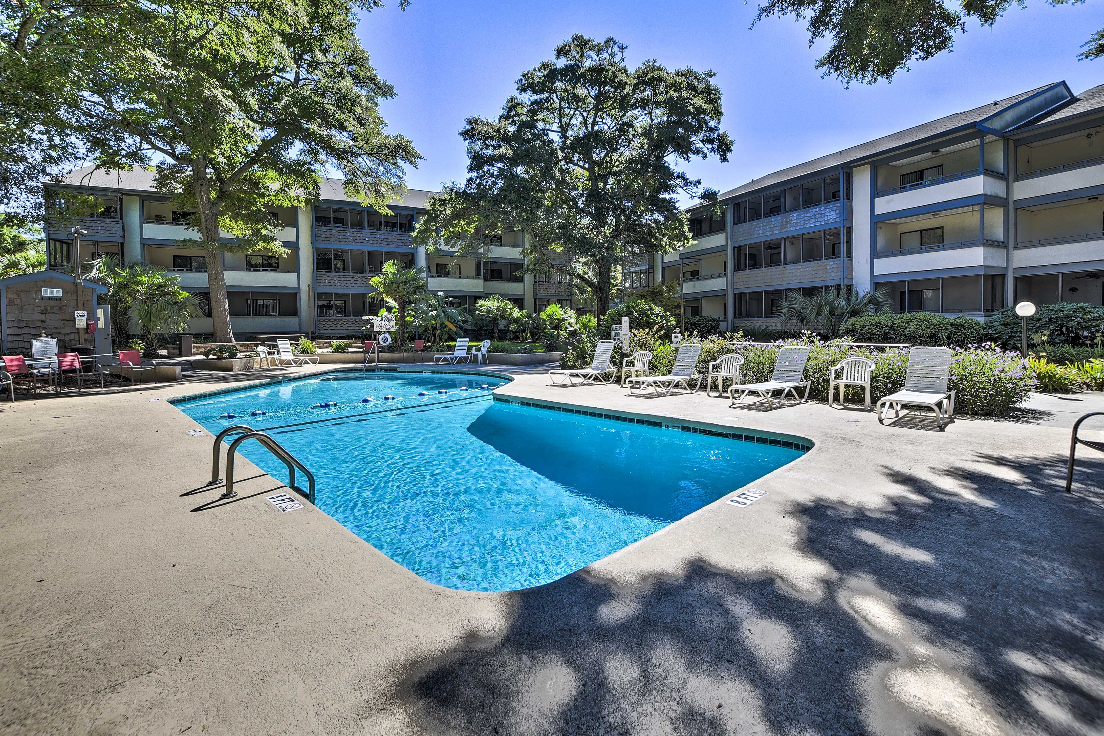 Summertree Village | Heated Pool