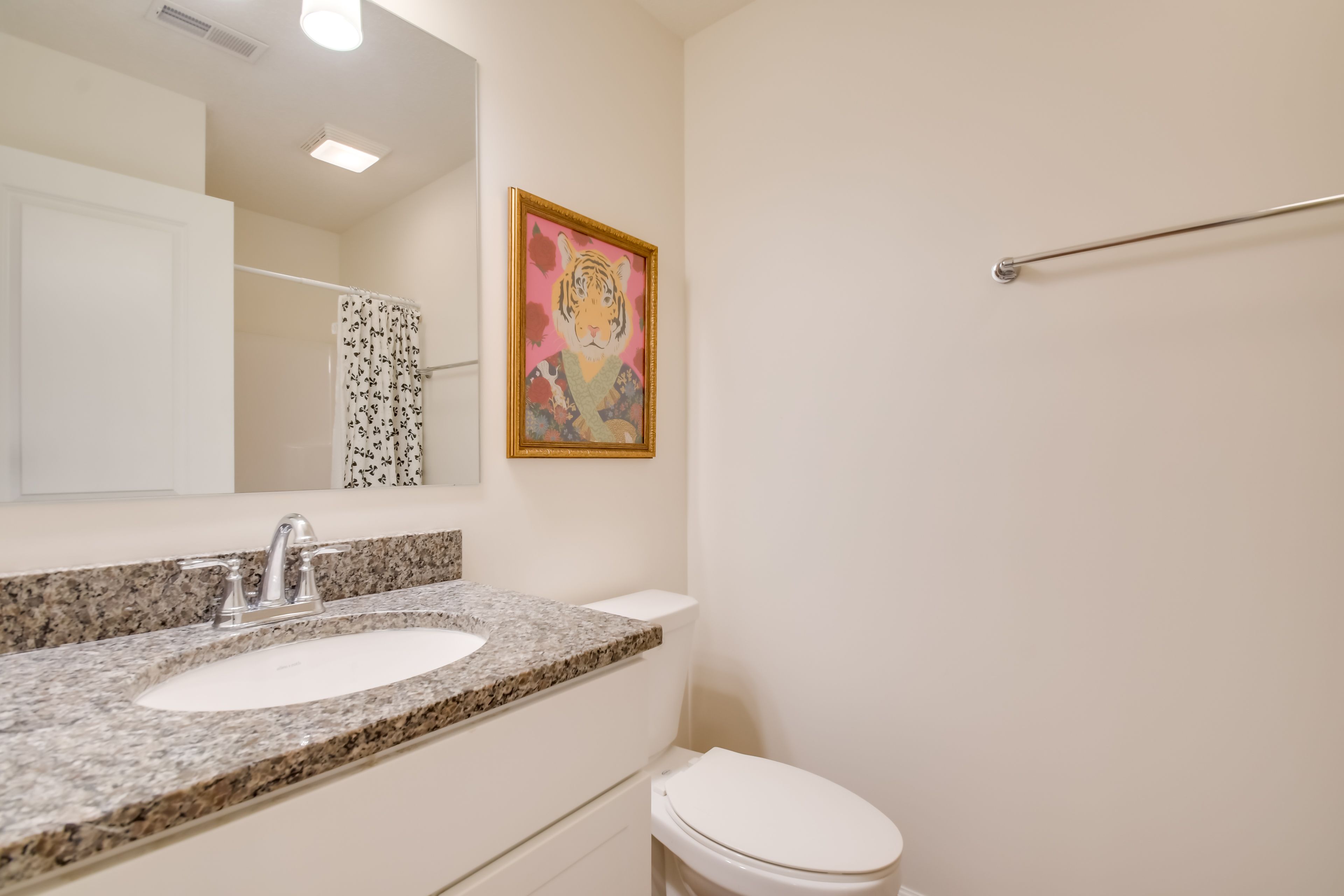 Bathroom | Upper Floor