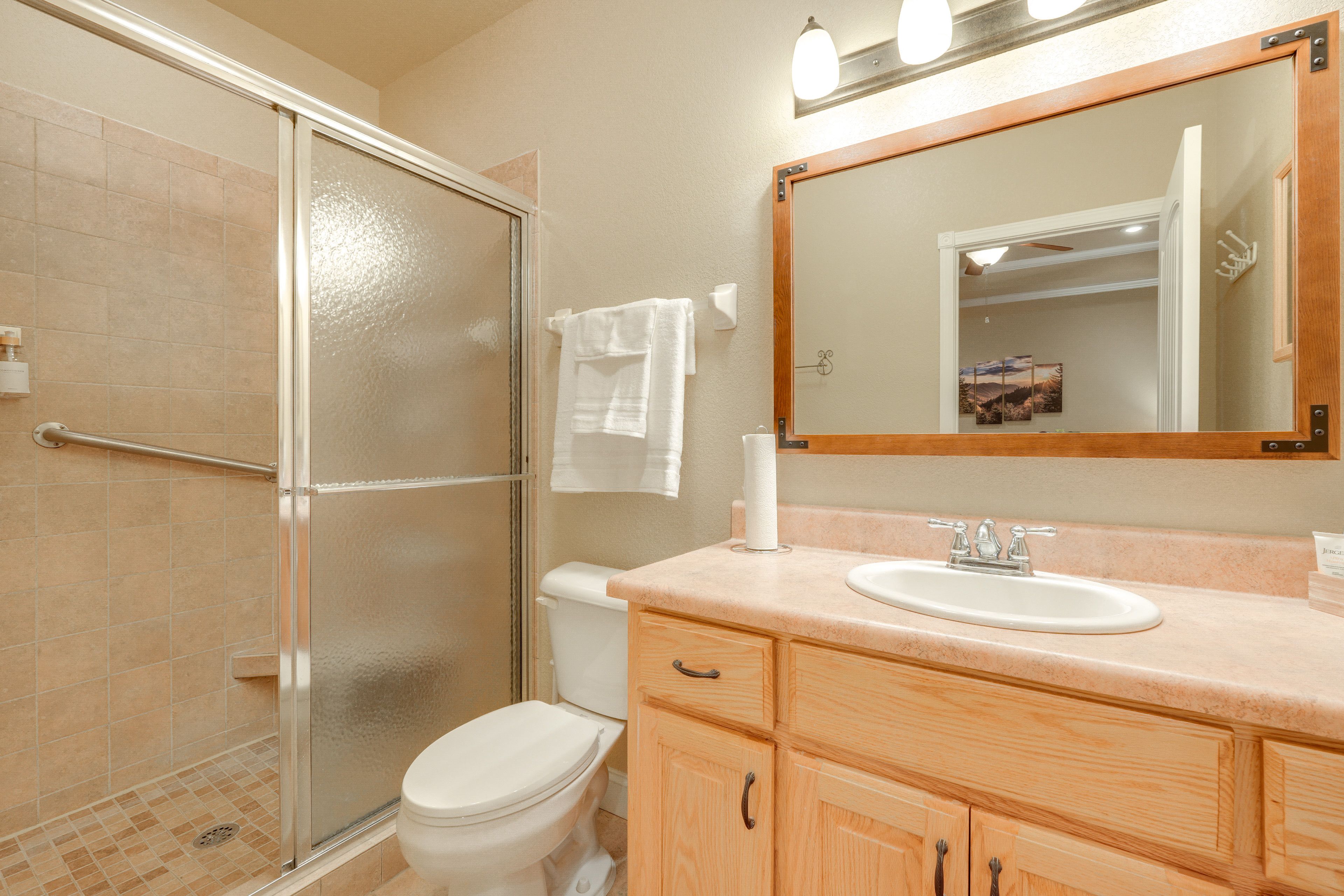 En-Suite Bathroom