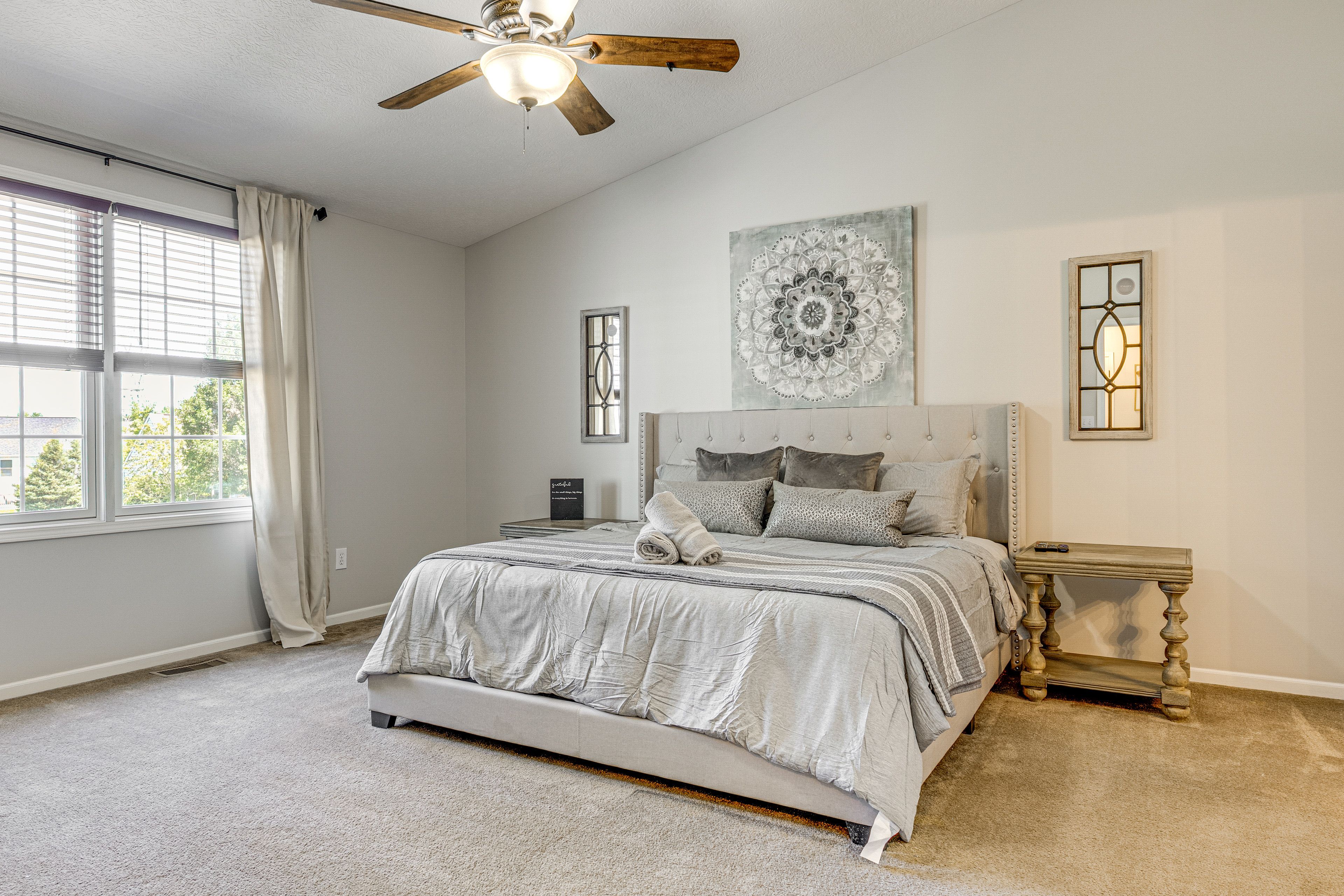 Bedroom 1 | King Bed | Desk | 2nd Floor