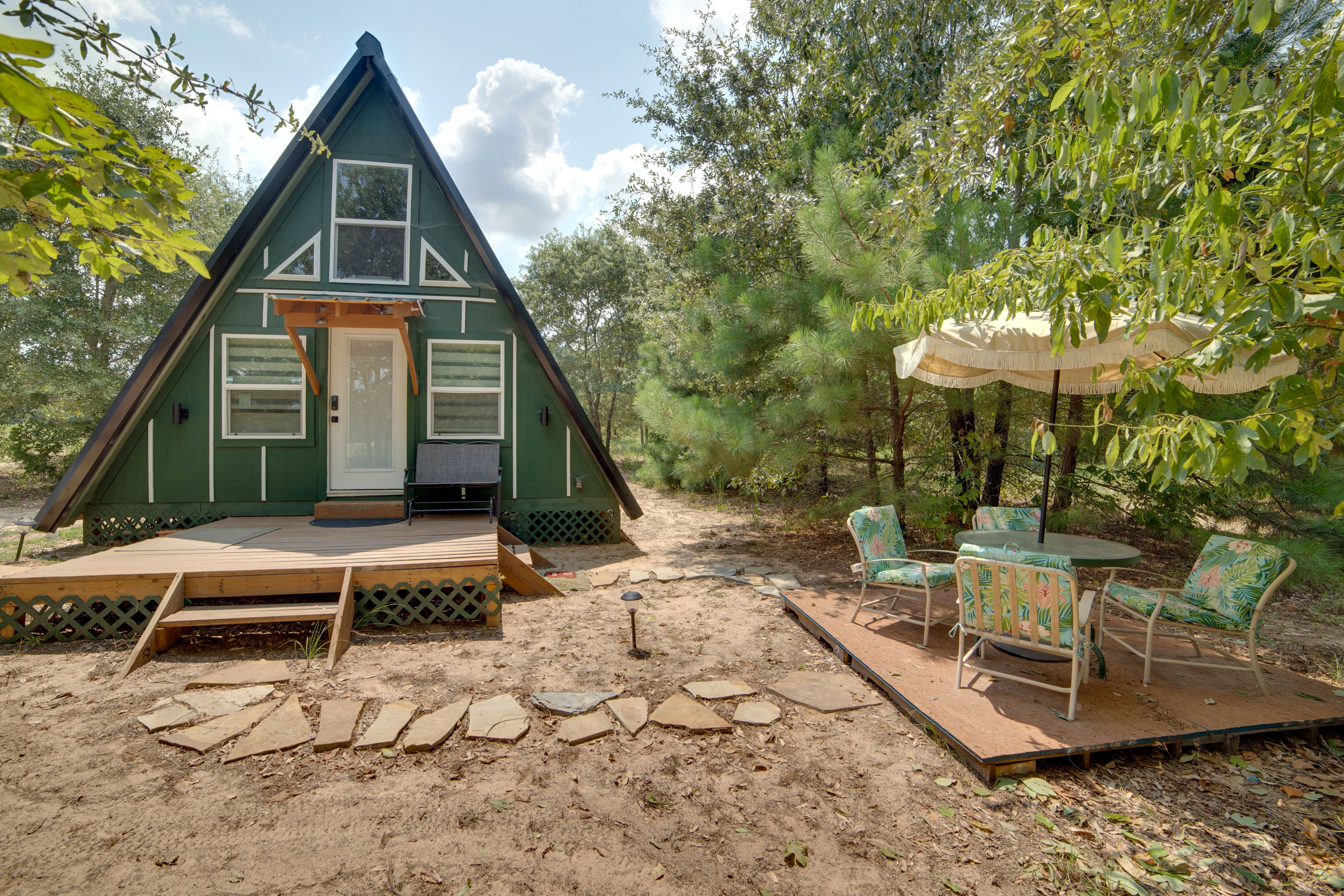 Tyler Vacation Rental | Studio | 1BA | Steps Required | 600 Sq Ft