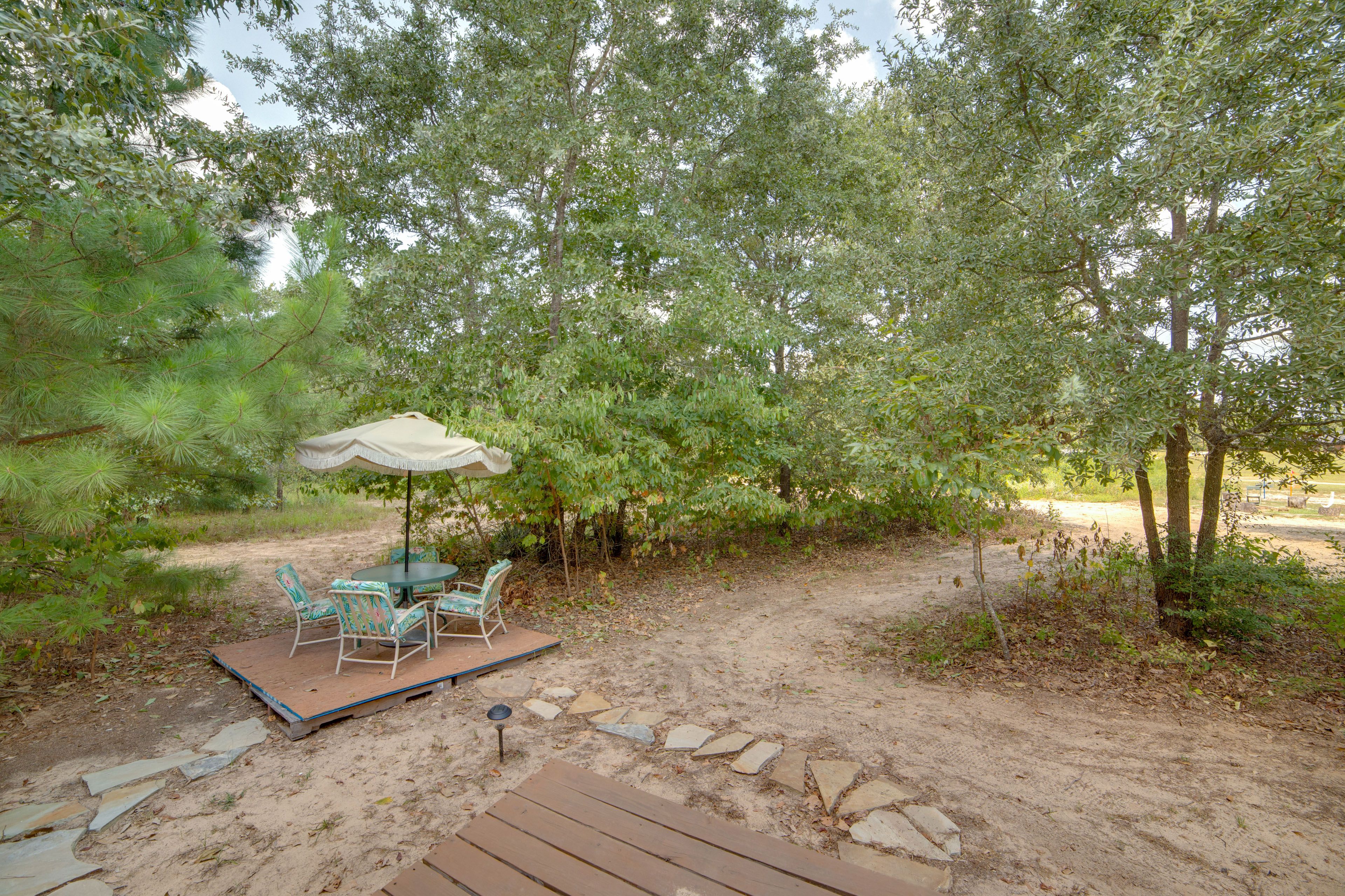 Patio | Outdoor Dining