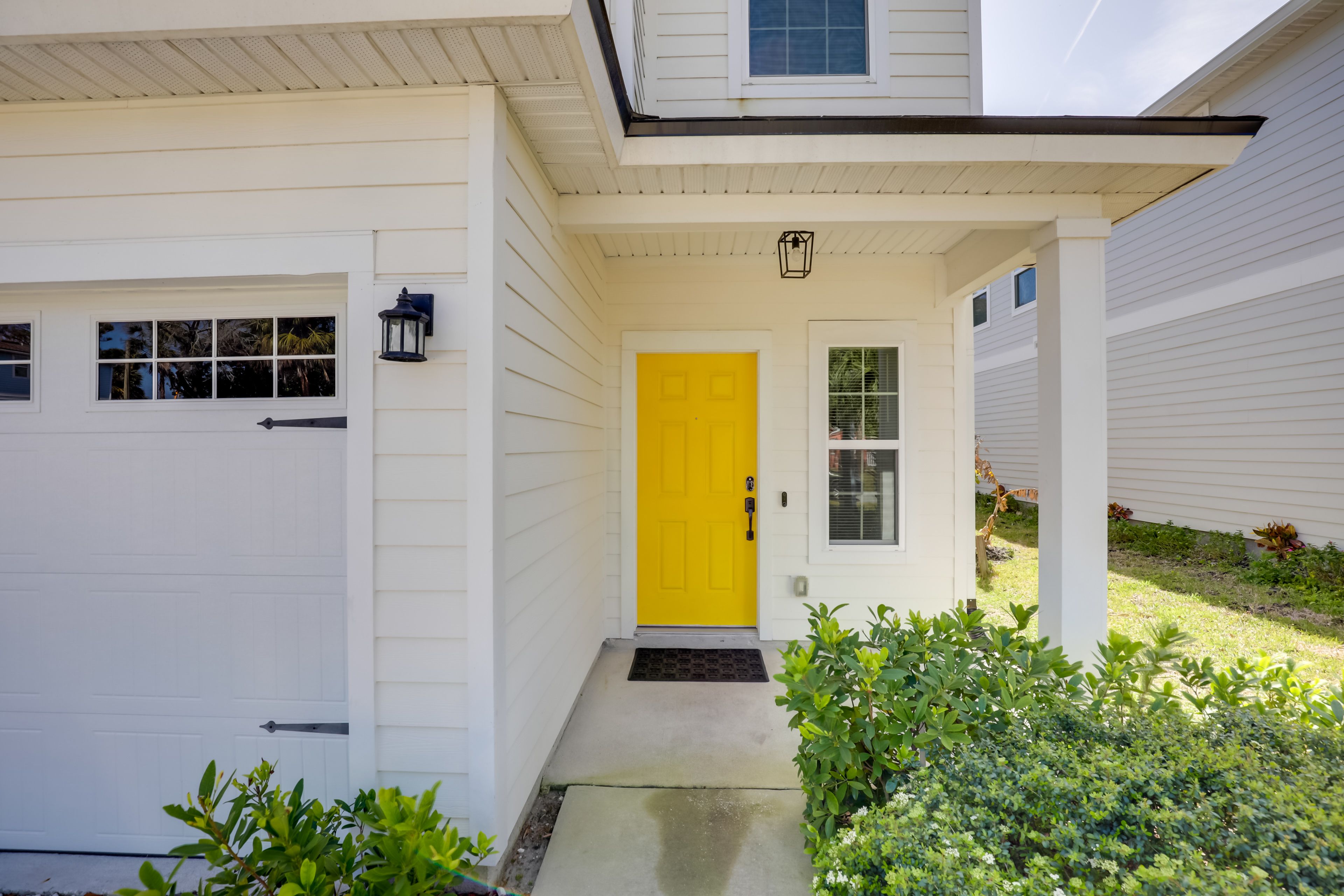Front Door | Keyless Entry