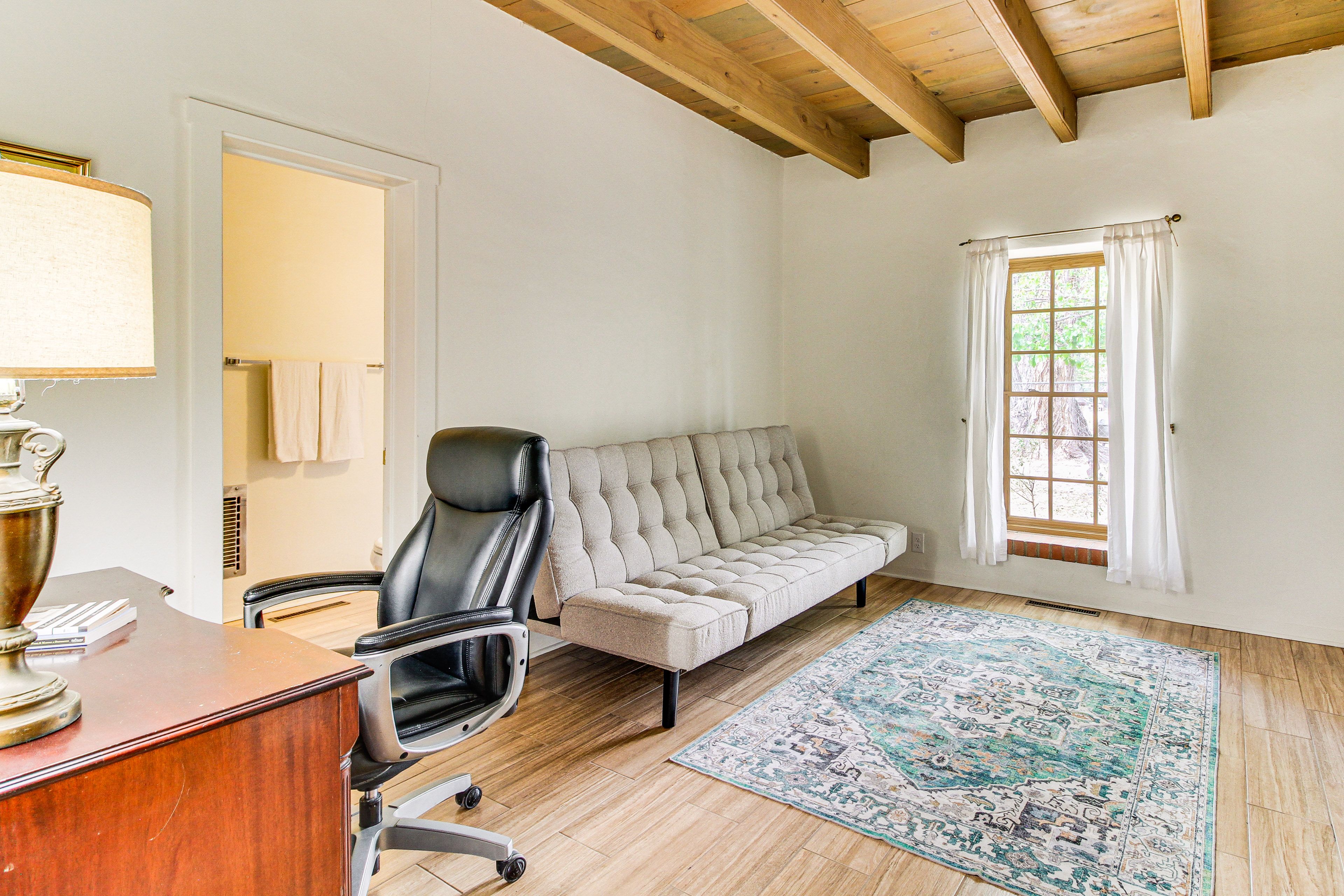 Bedroom 5 (Office) | Futon | Desk