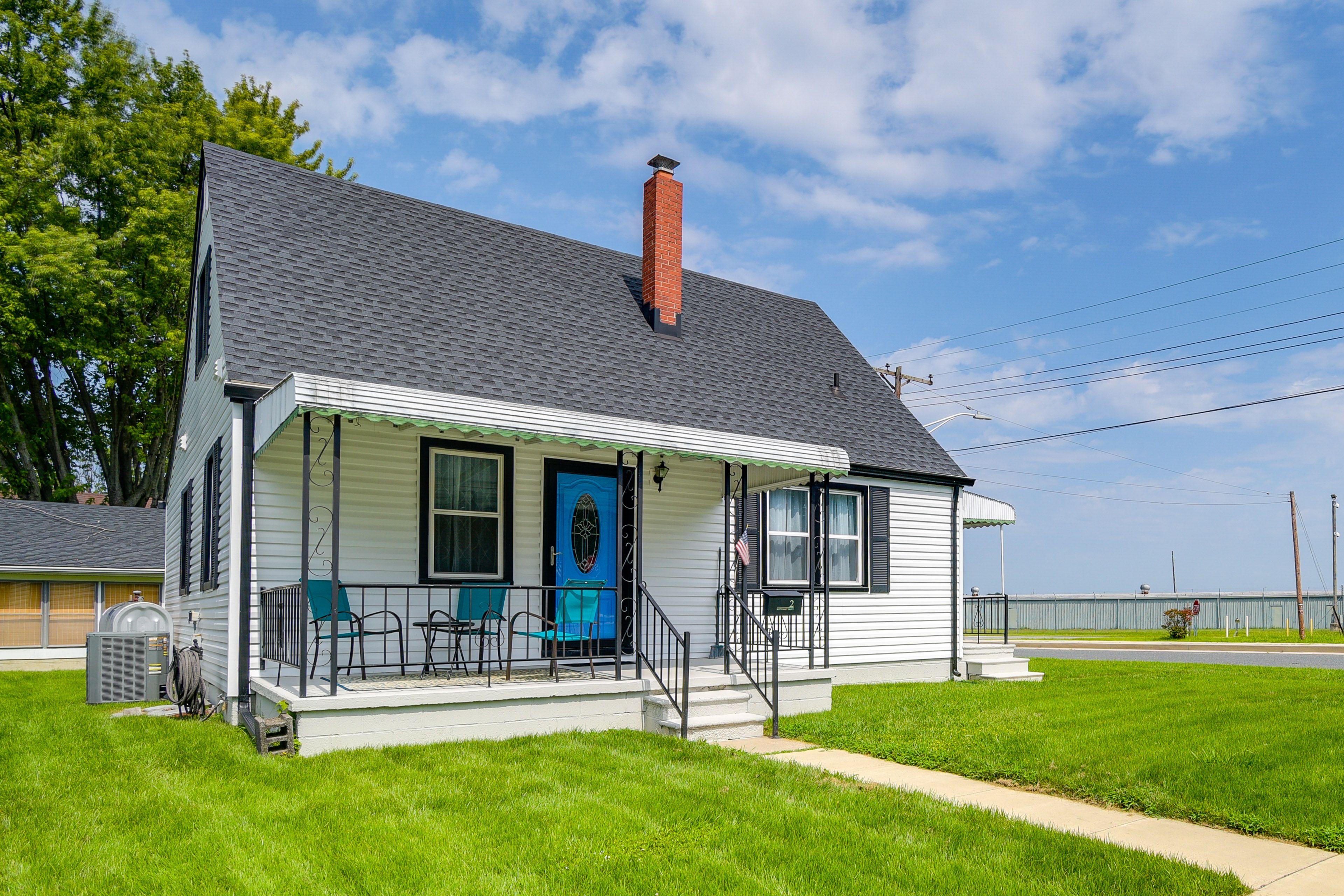 Porch | Main Entrance
