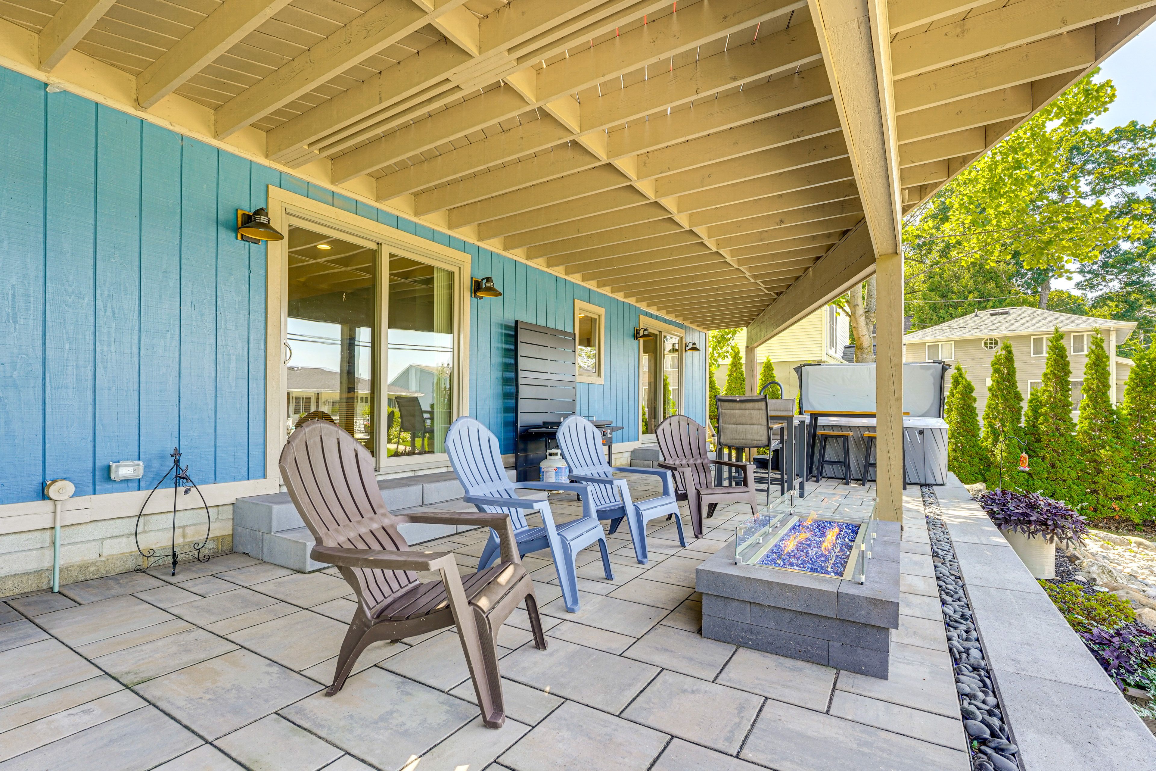 Private Patio | Fire Pit | Gas Grill | Hot Tub