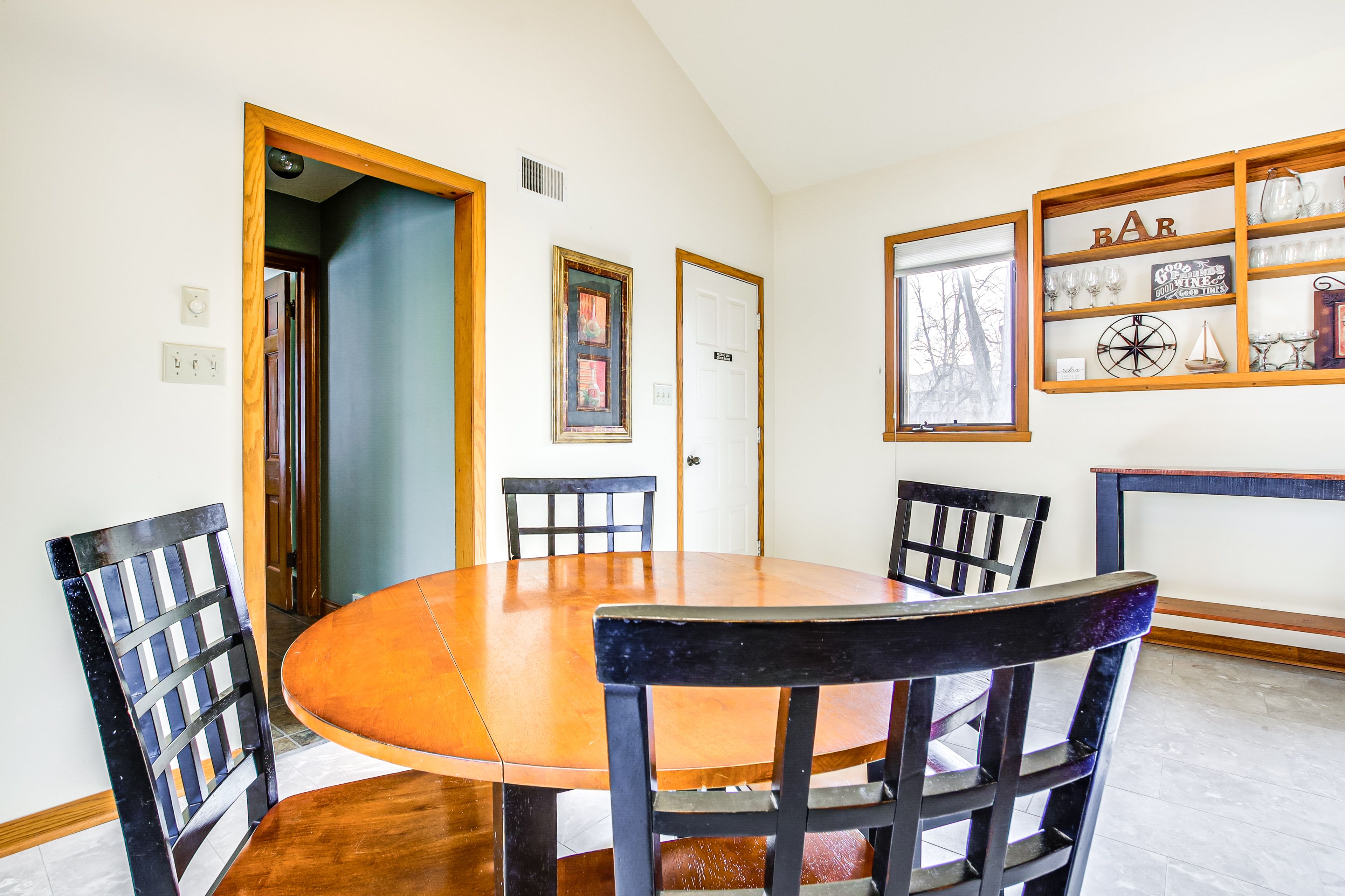 Breakfast Area | 1st Floor