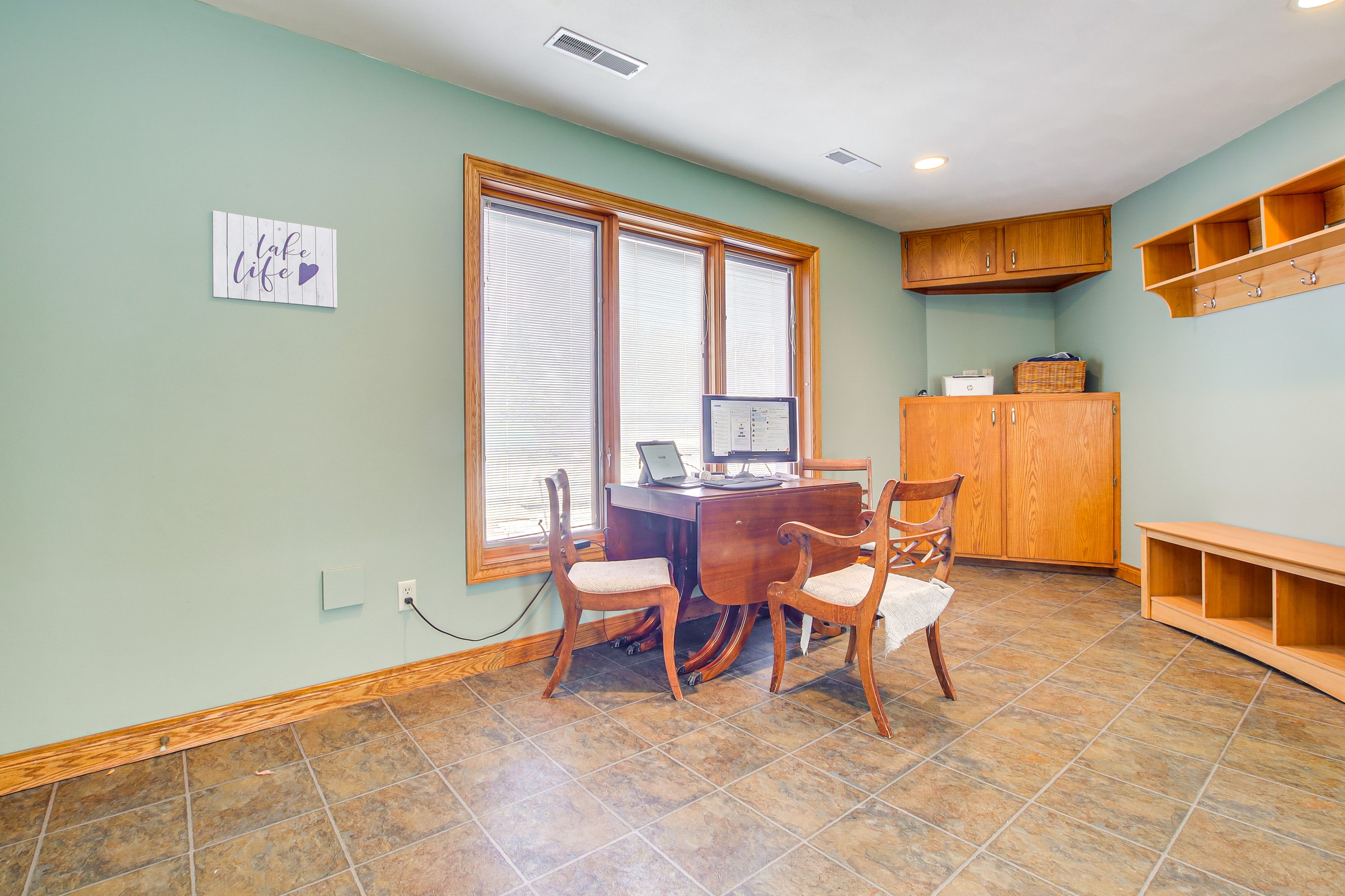 Office | 1st Floor