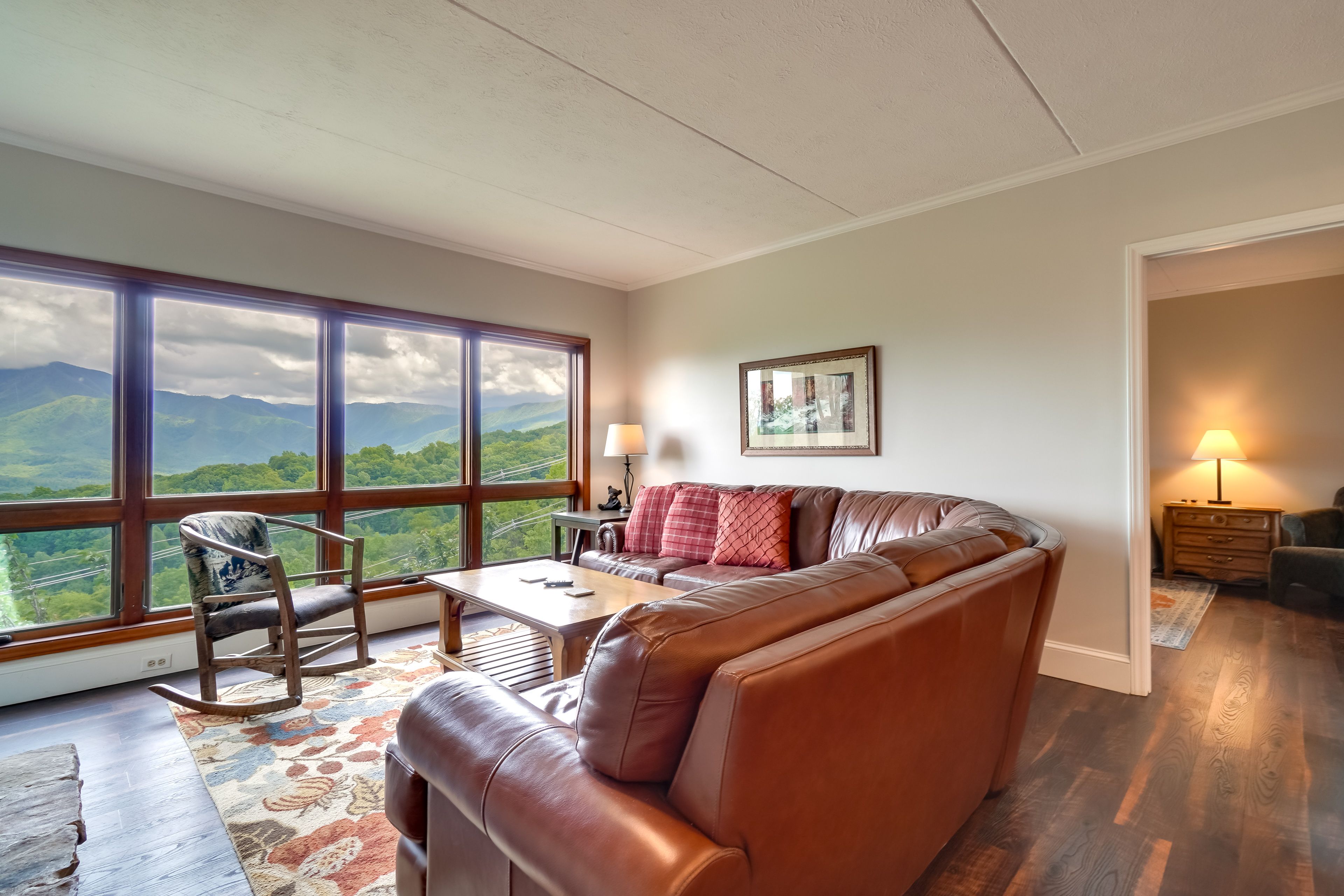 Living Room | Smart TV | Wood-Burning Fireplace