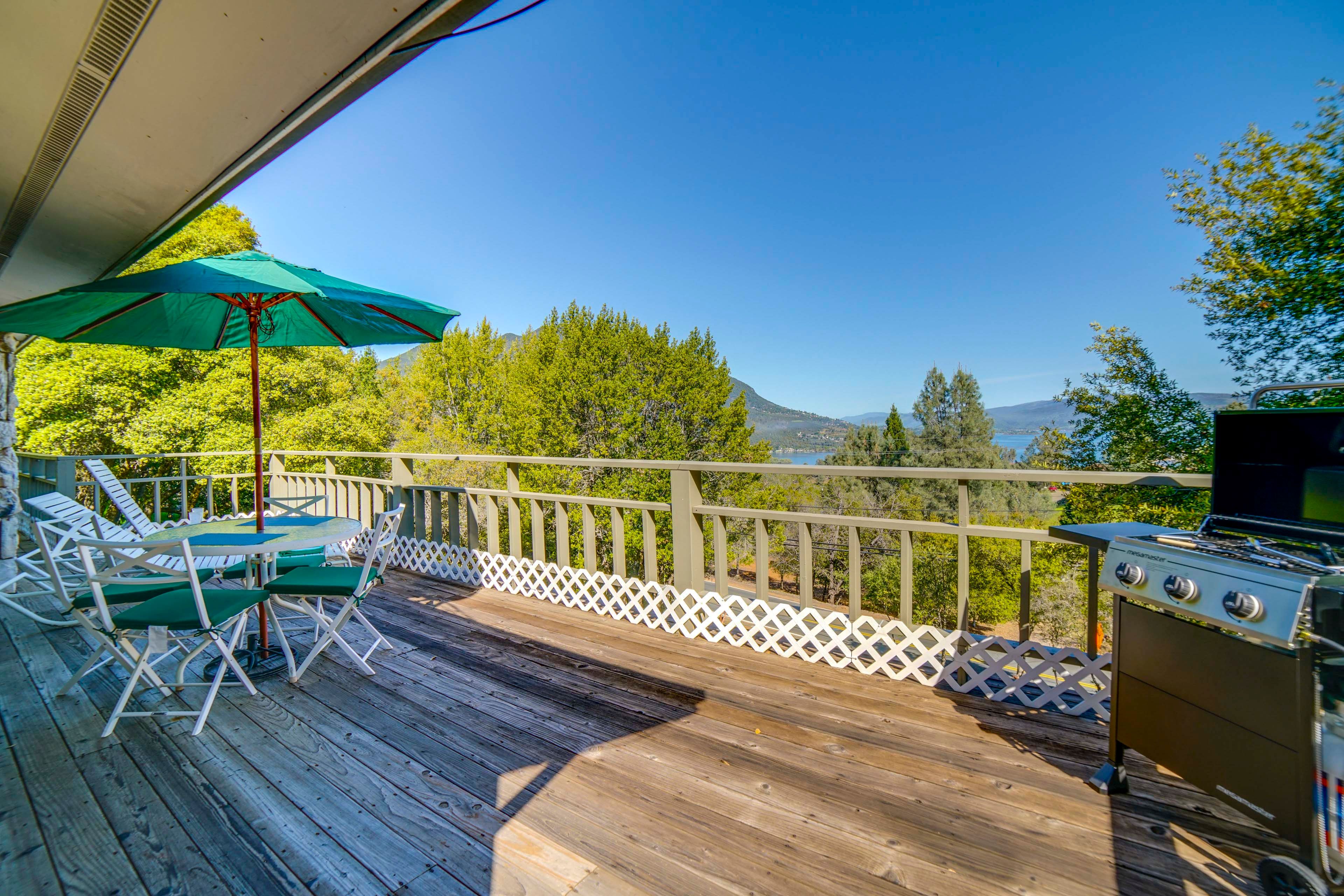 Private Deck | Gas Grill | Lake Views