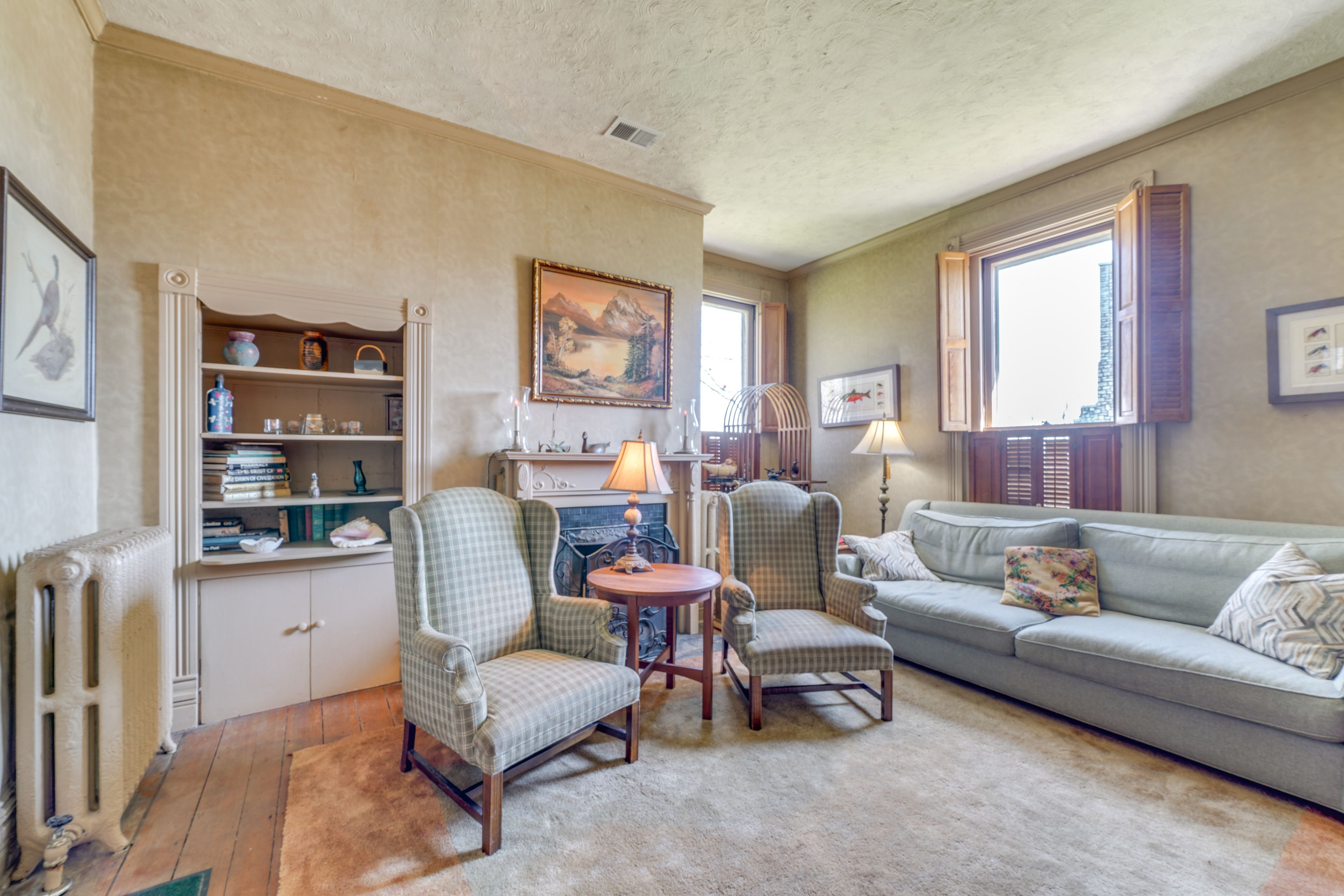 Family Room | Smart TV | Video Library | 1st Floor