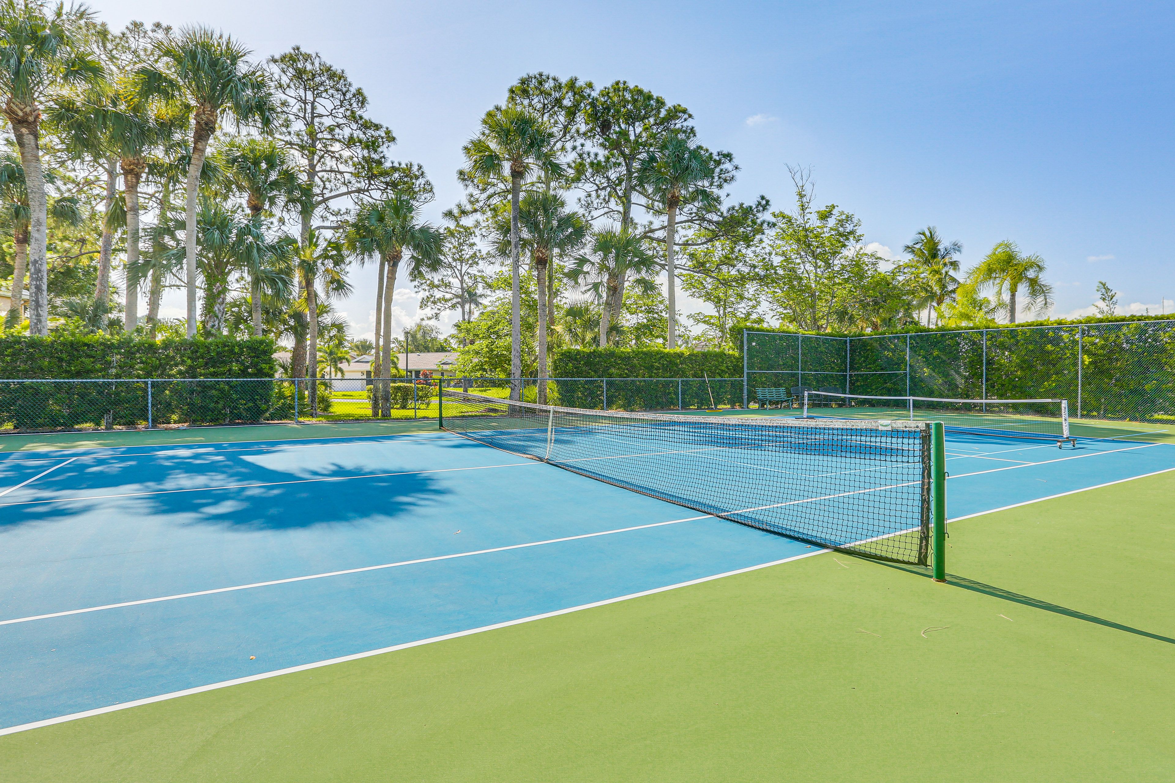 Tennis & Pickleball Courts