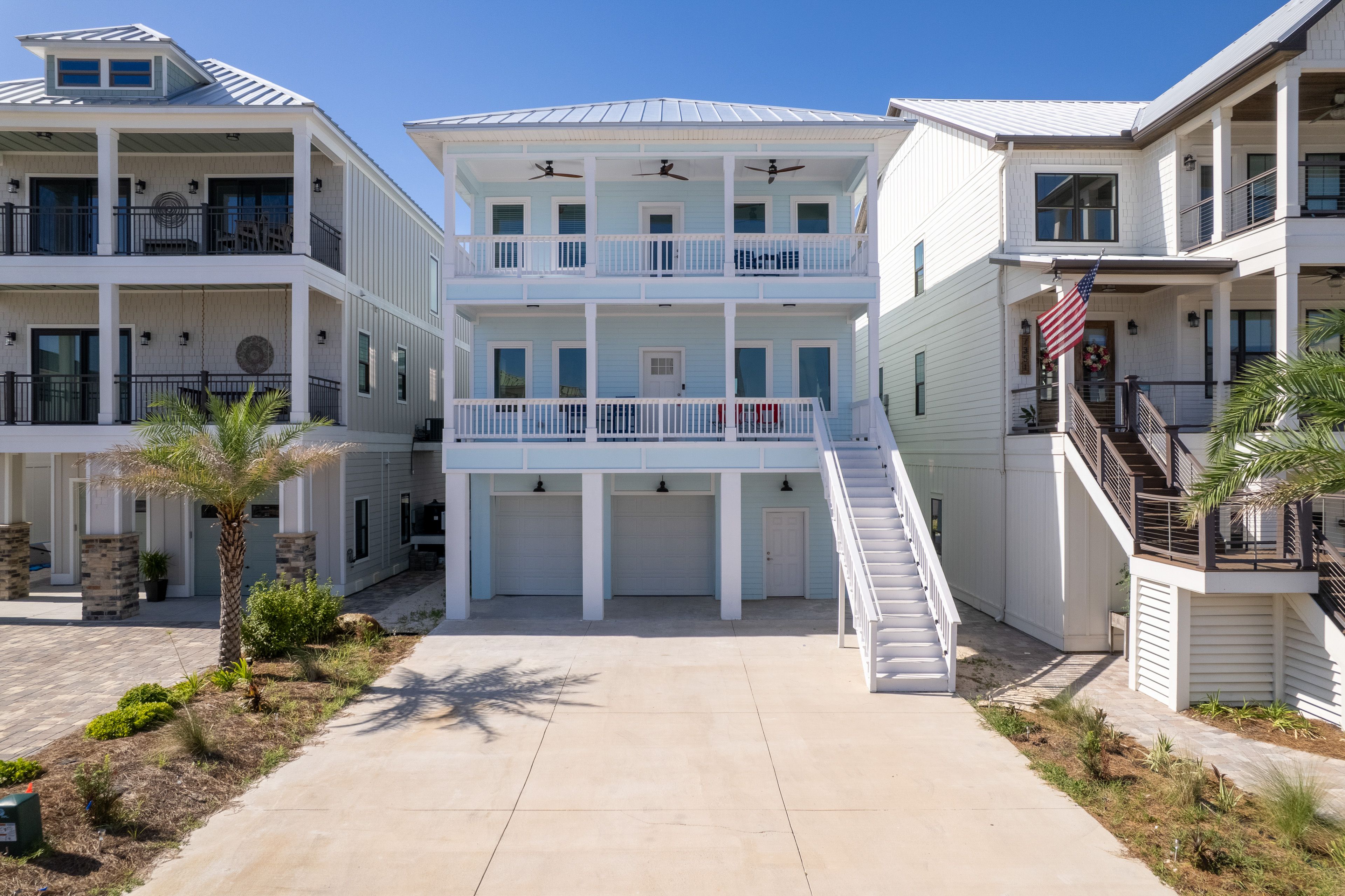 3-Story House w/ Elevator | Self Check-In | 3 Mi to Navarre Beach Fishing Pier