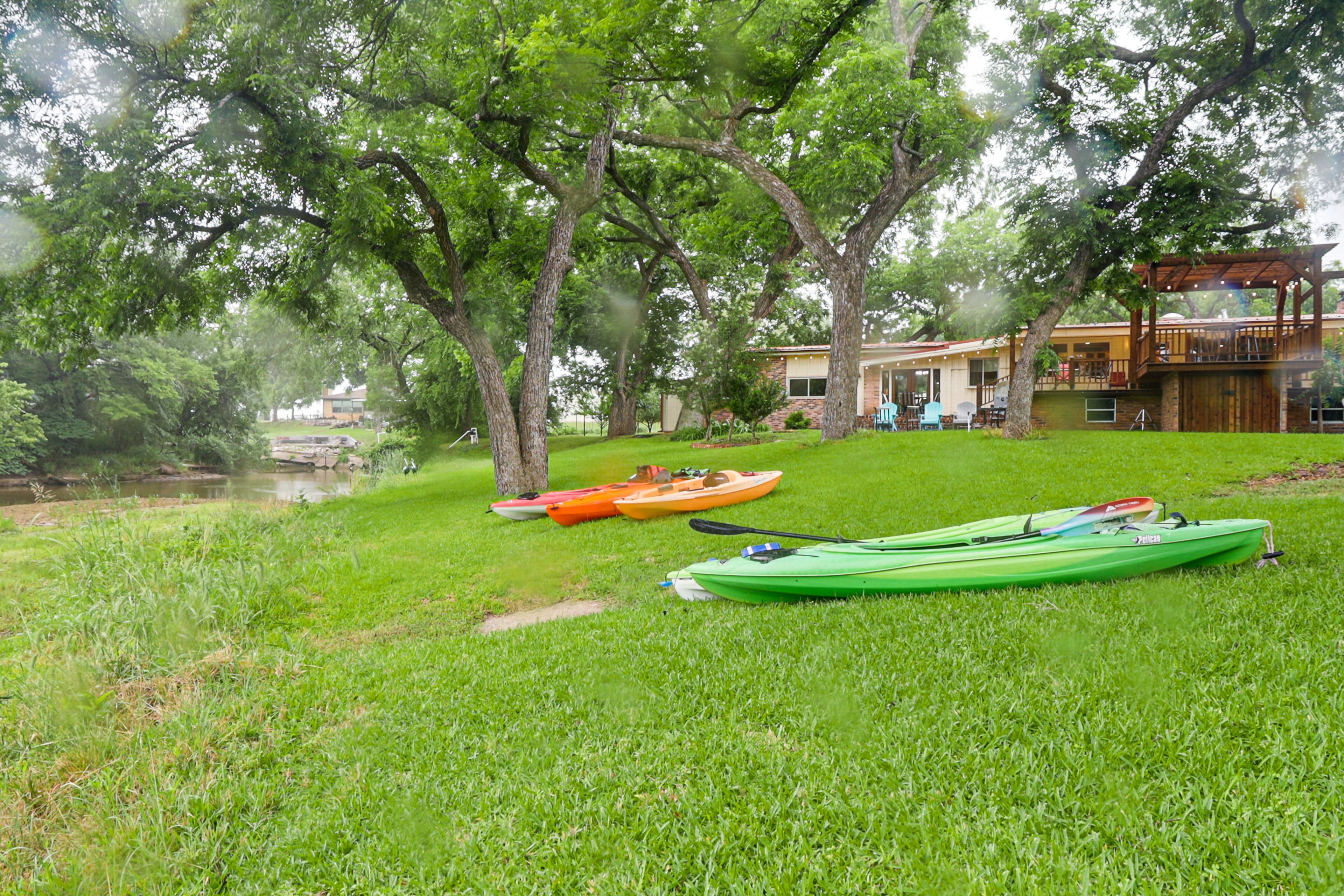 Backyard | 3-Acre Property | Creek Access | 7 Kayaks Provided