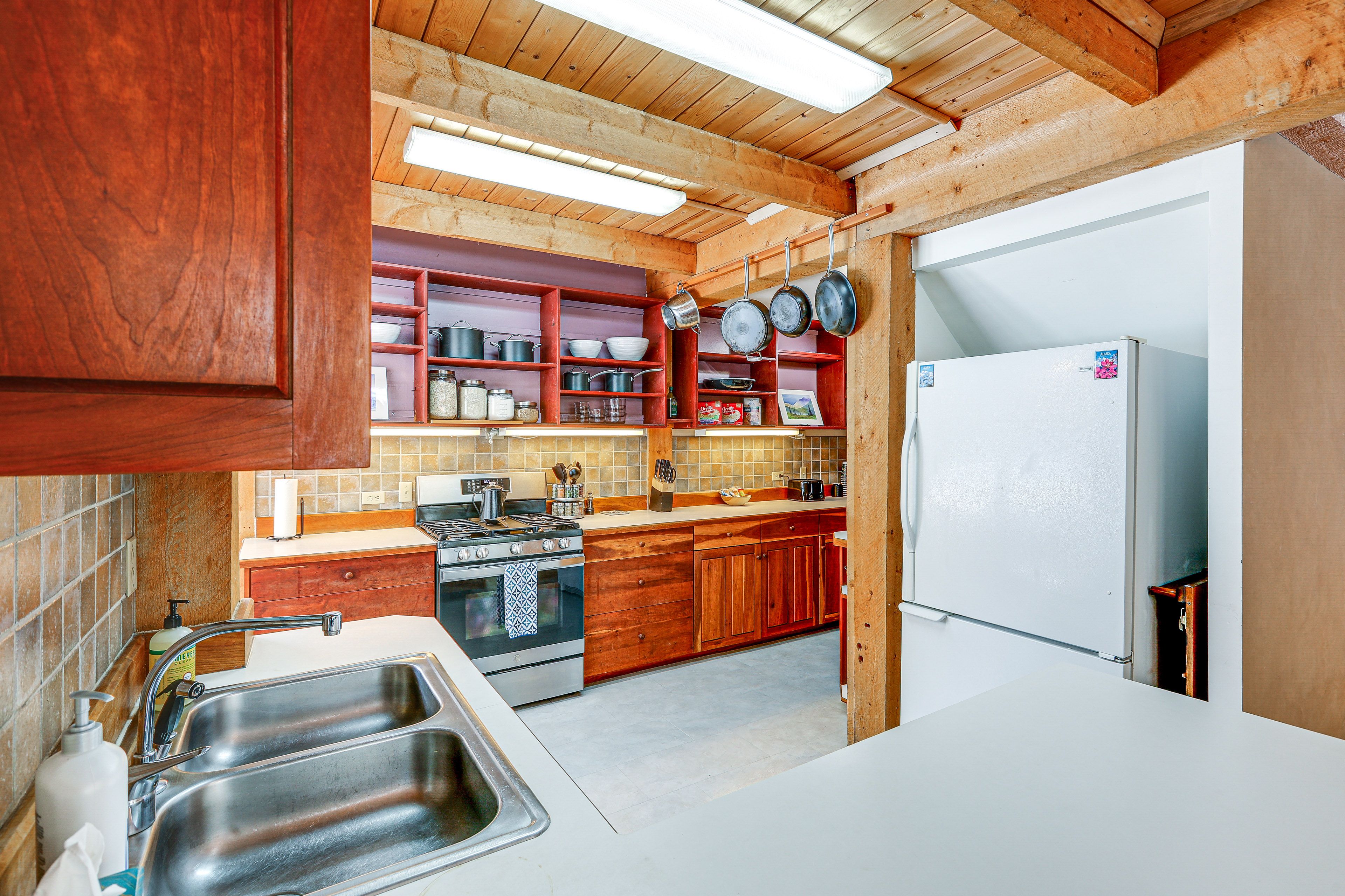 Kitchen | Main Level | Keurig Coffee Maker | Dishwasher | Cooking Basics
