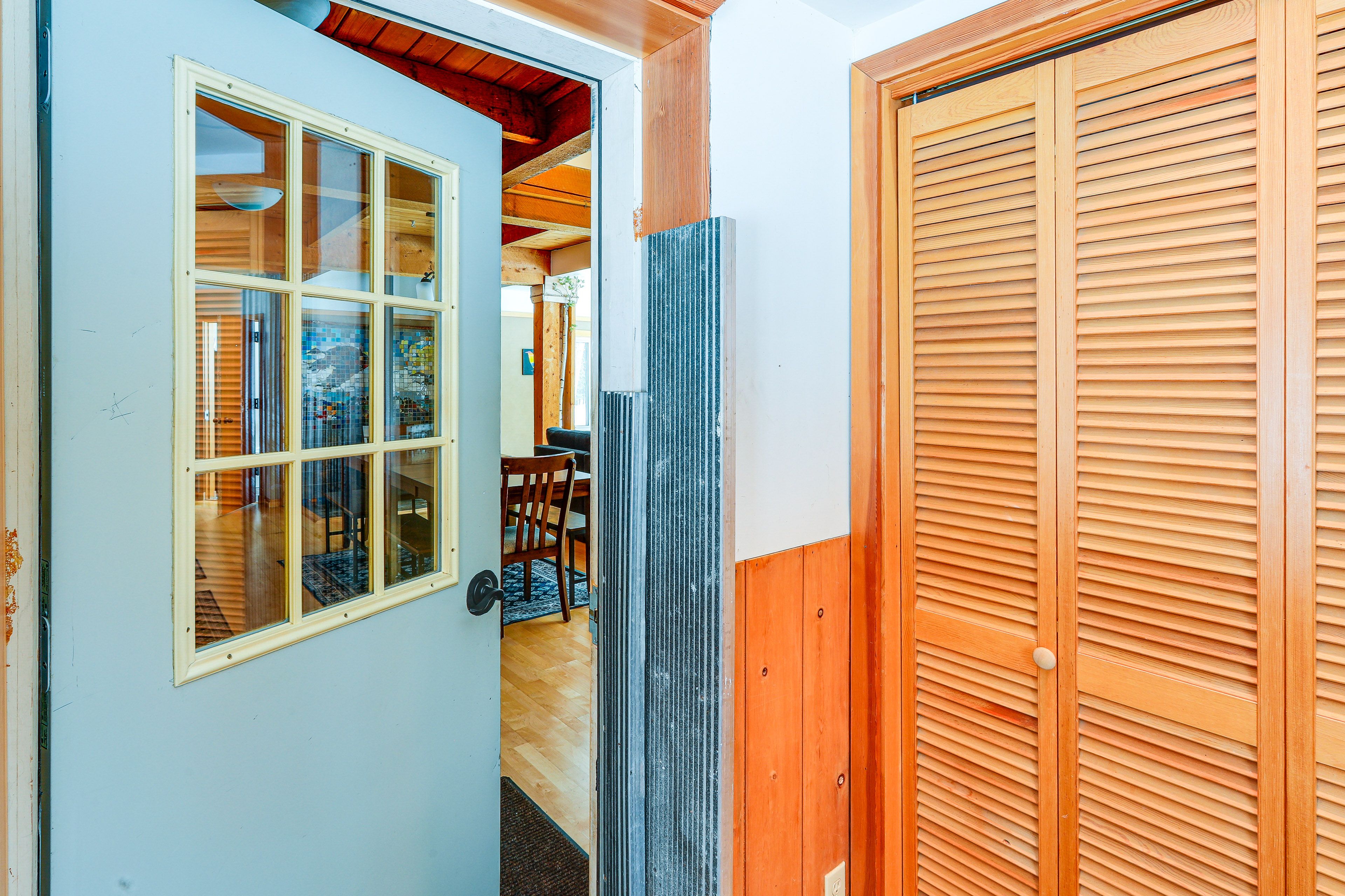 Arctic Entry | Main Level