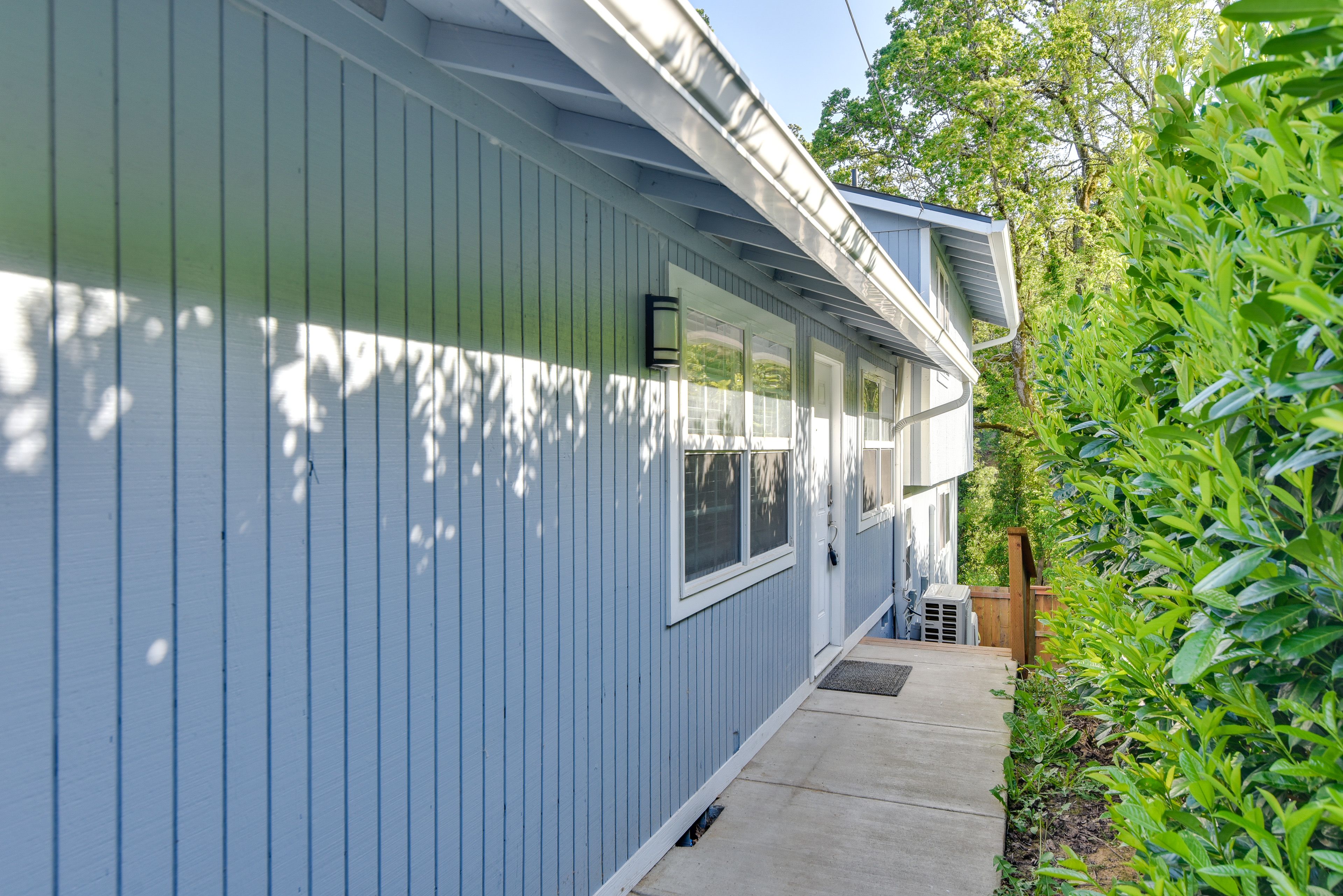 Exterior | Entryway