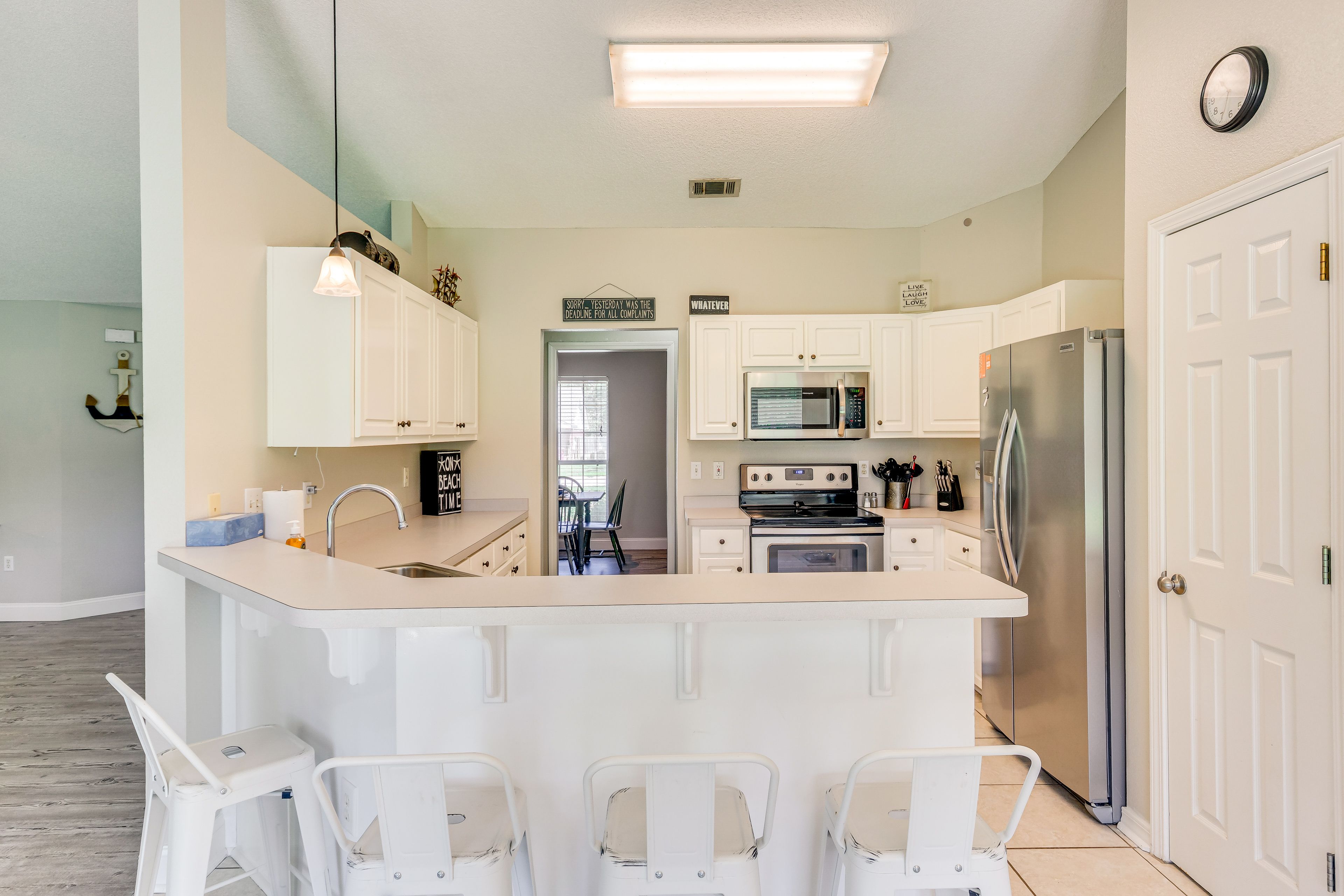 Kitchen | Dishwasher | Drip Coffee Pot | Blender | Toaster