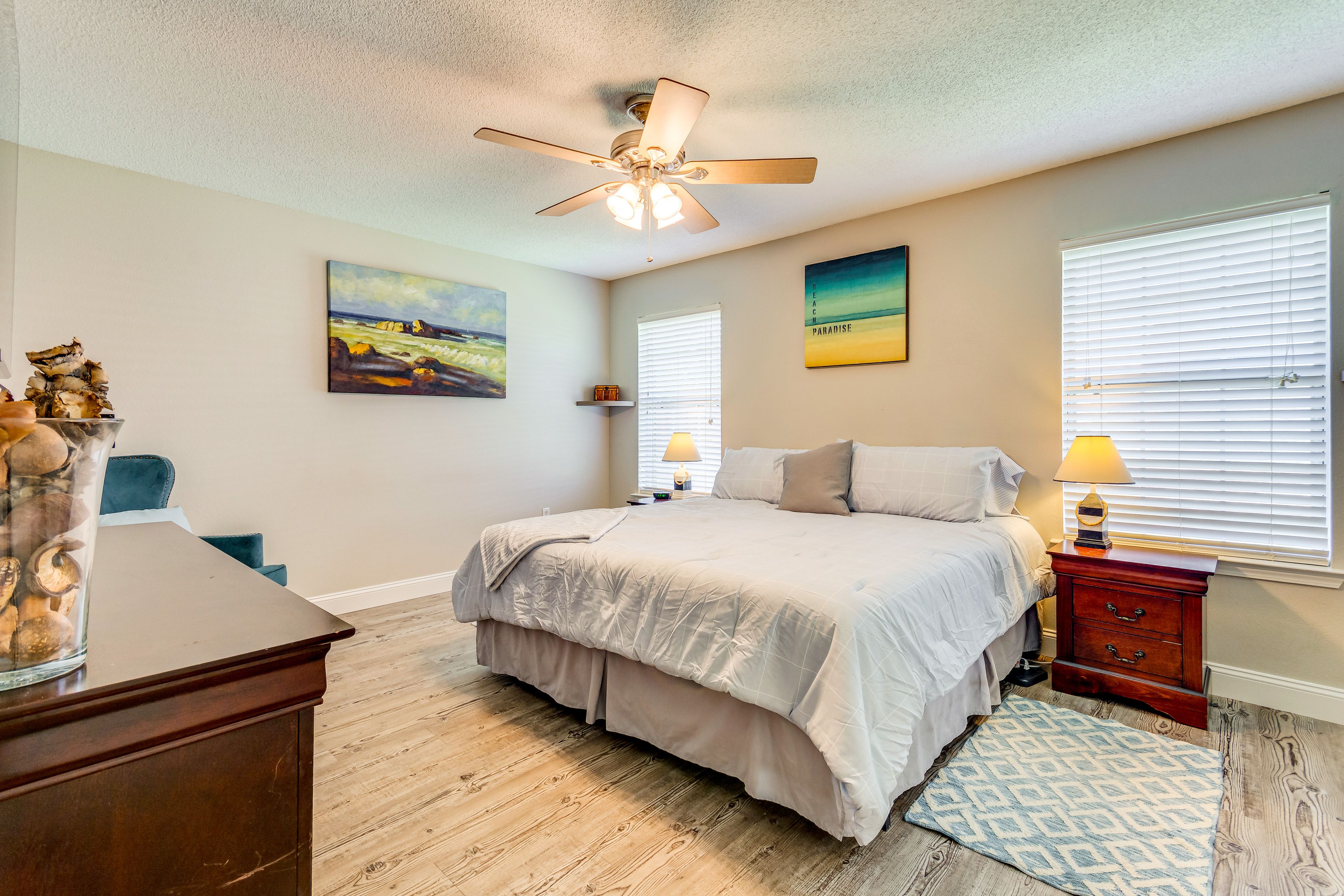 Bedroom 1 | King Bed