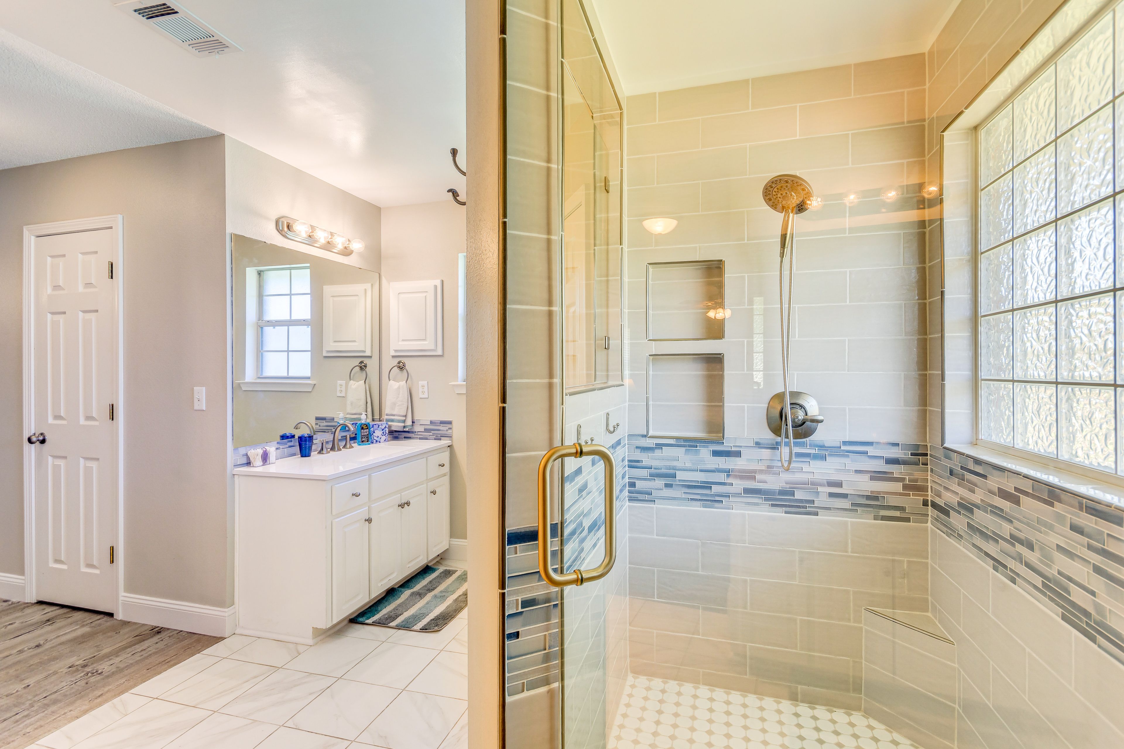 En-Suite Bathroom