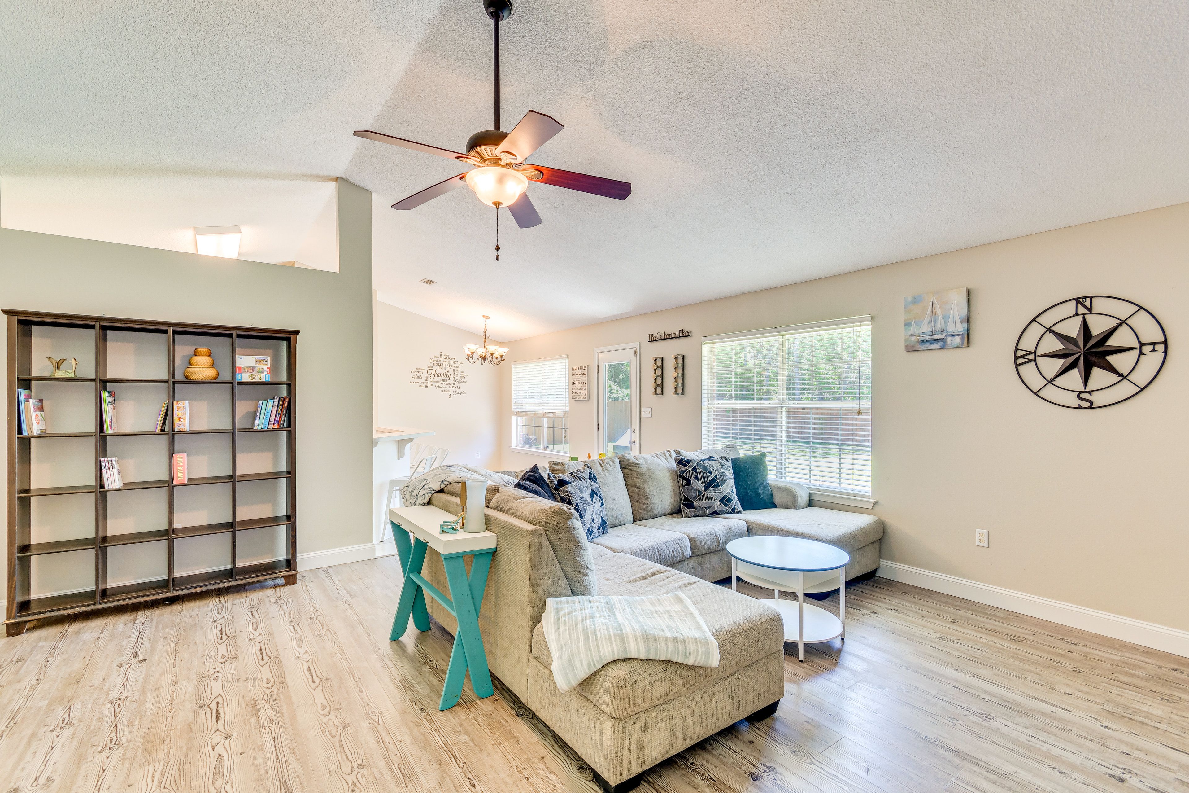 Navarre Vacation Rental | 3BR | 2BA | 1,895 Sq Ft | 2 Steps to Enter