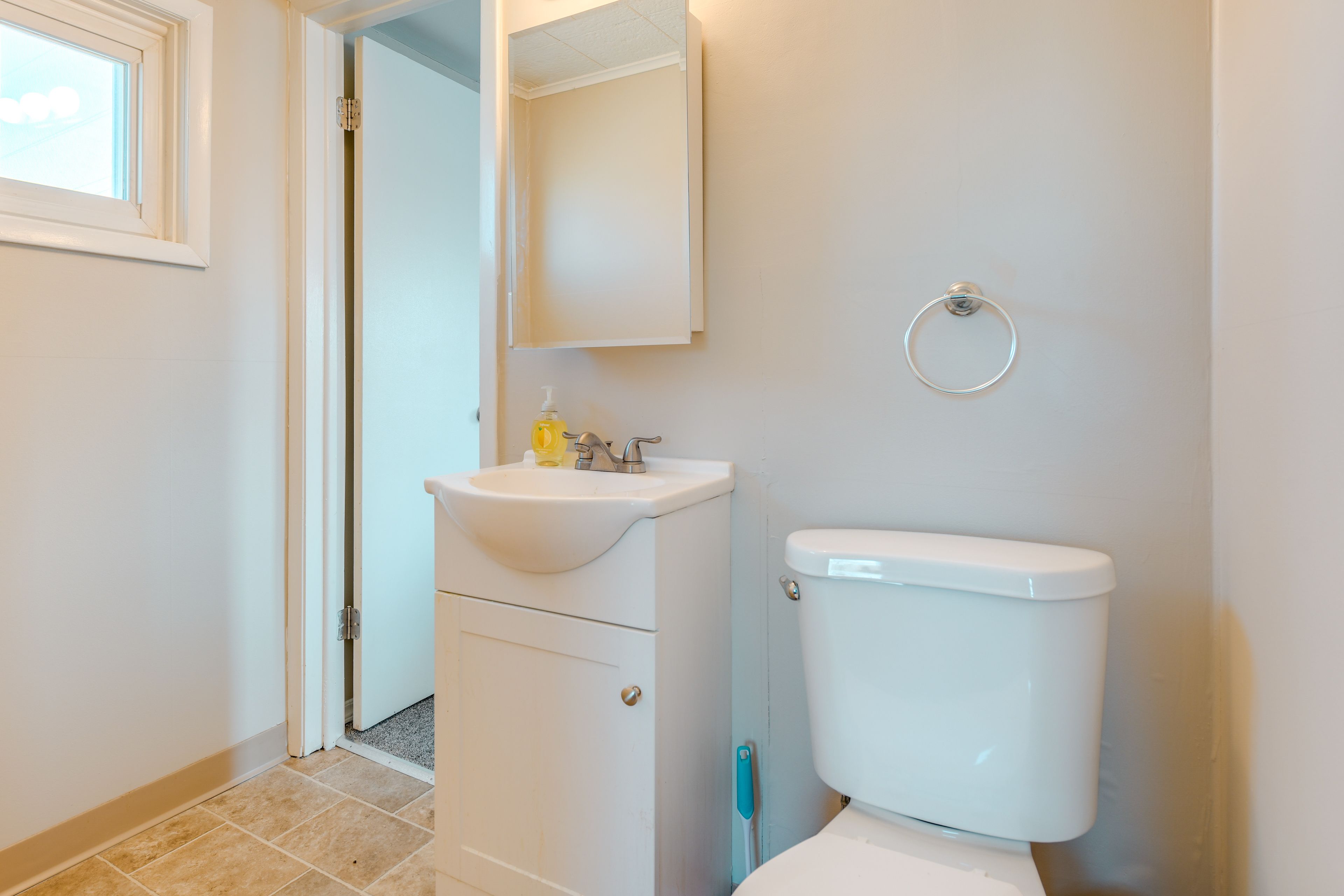 Half Bathroom | 2nd Floor