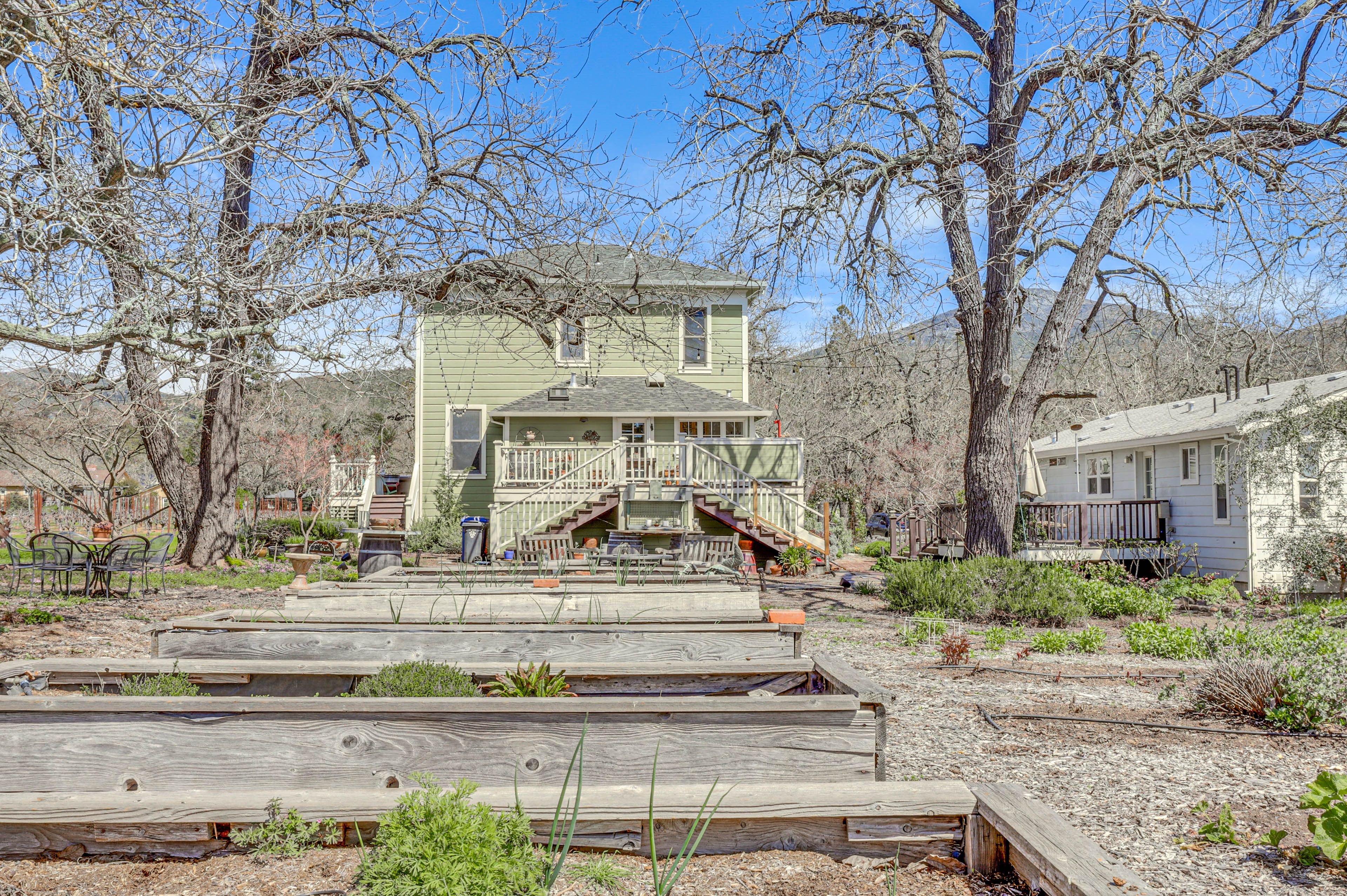 Property Exterior | Garden | Fire Pit