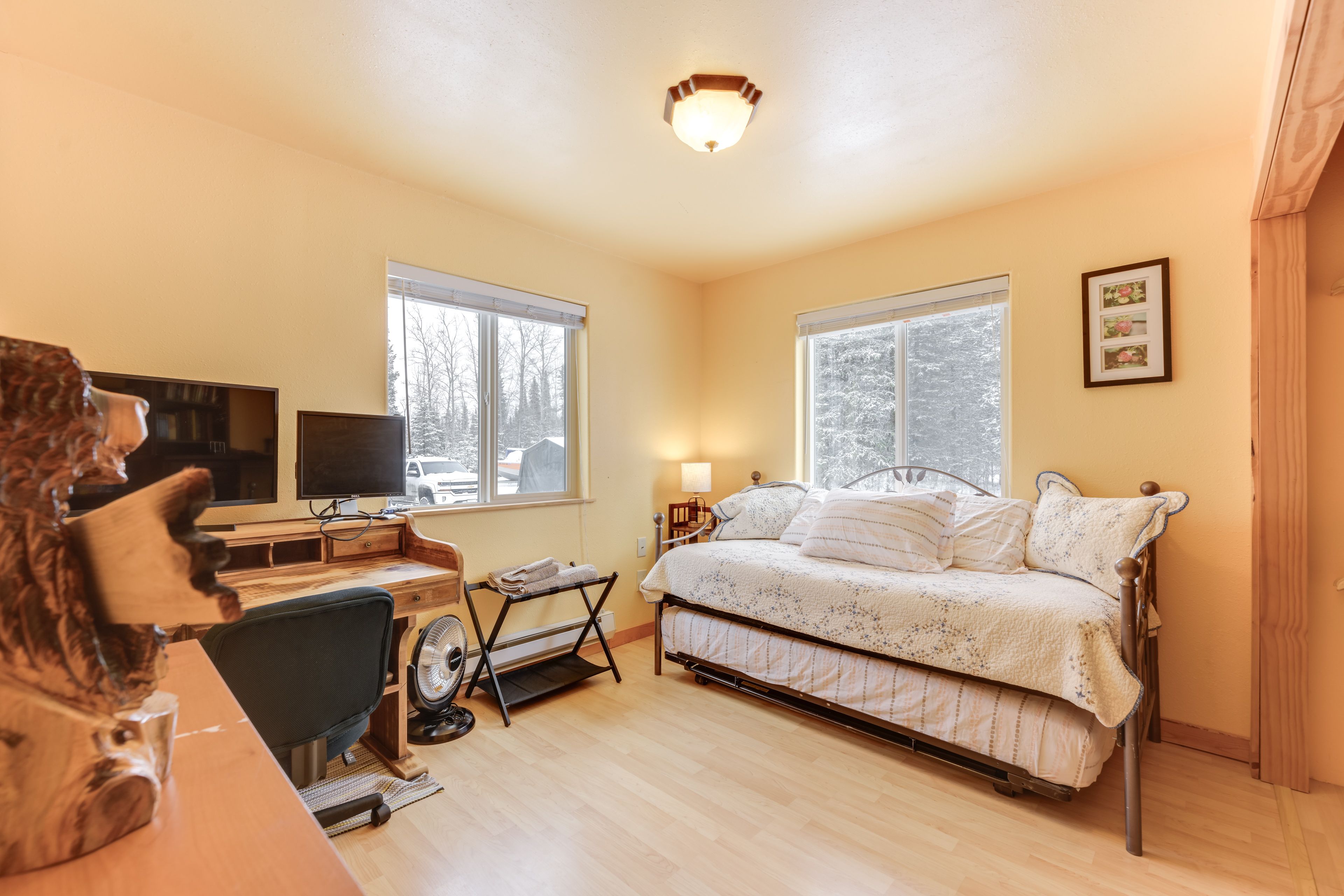 Bedroom 3 | Twin Daybed w/ Twin Trundle | 1st Floor
