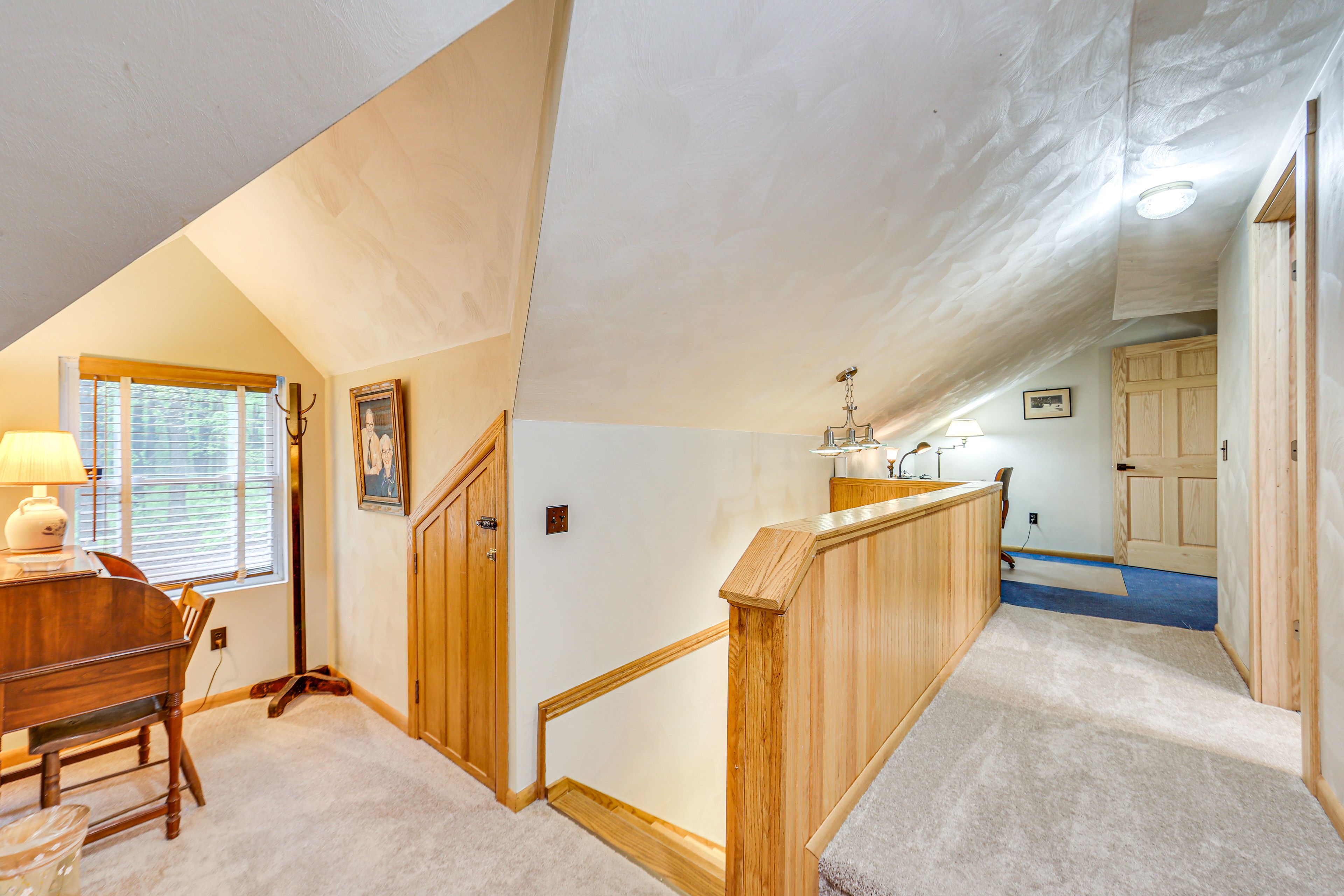 Upper Level Landing