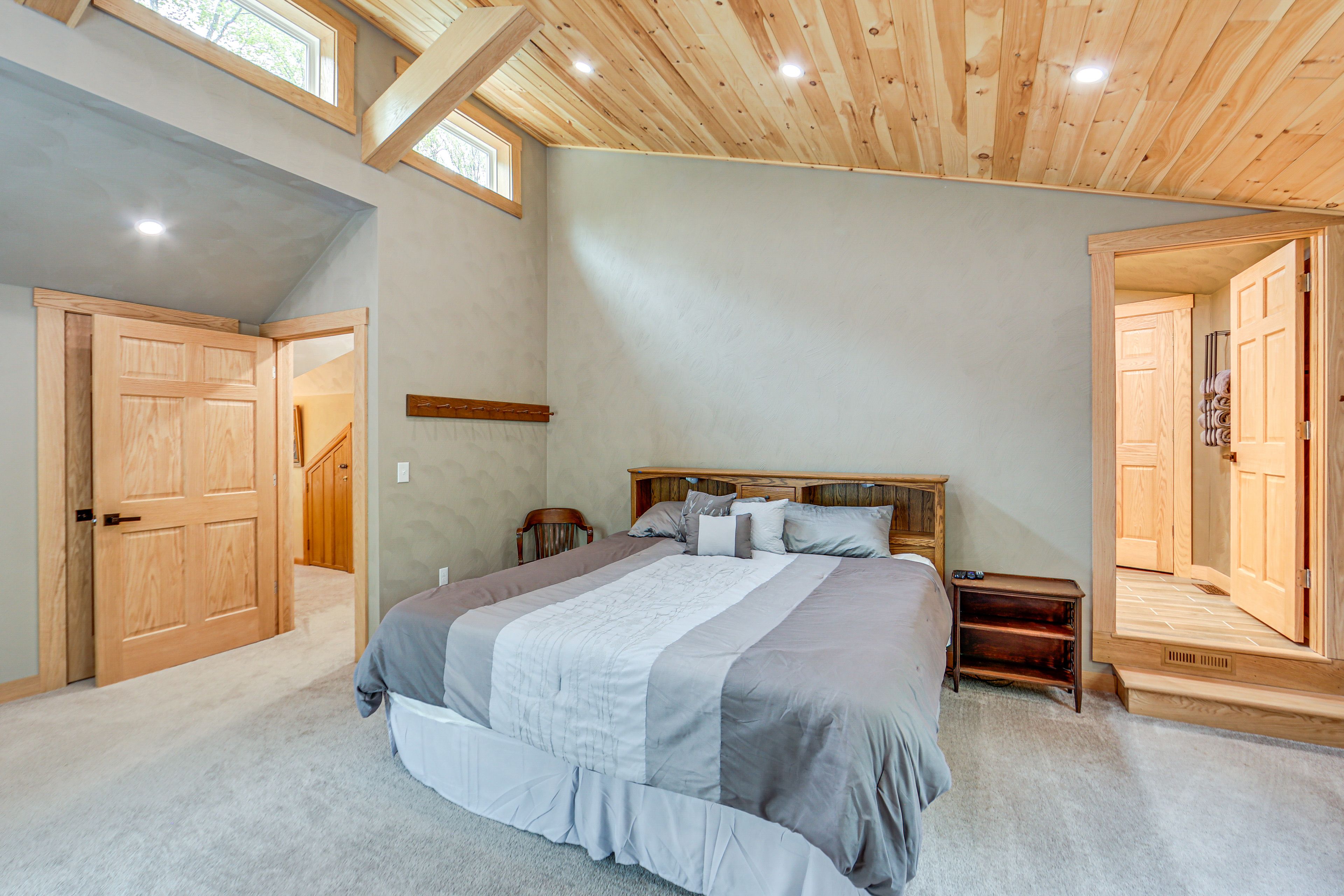 Bedroom 3 | Upper Level | King Bed | Linens Provided