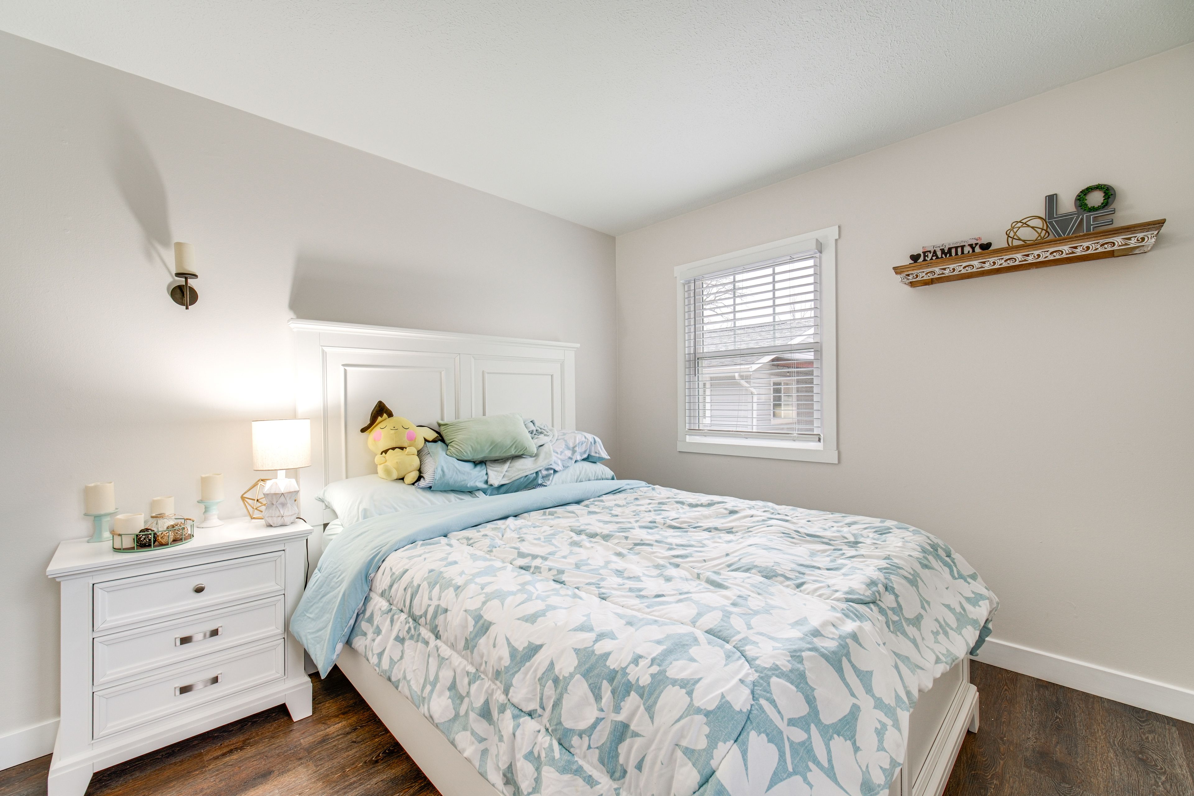 Bedroom 2 | Queen Bed | Linens Provided