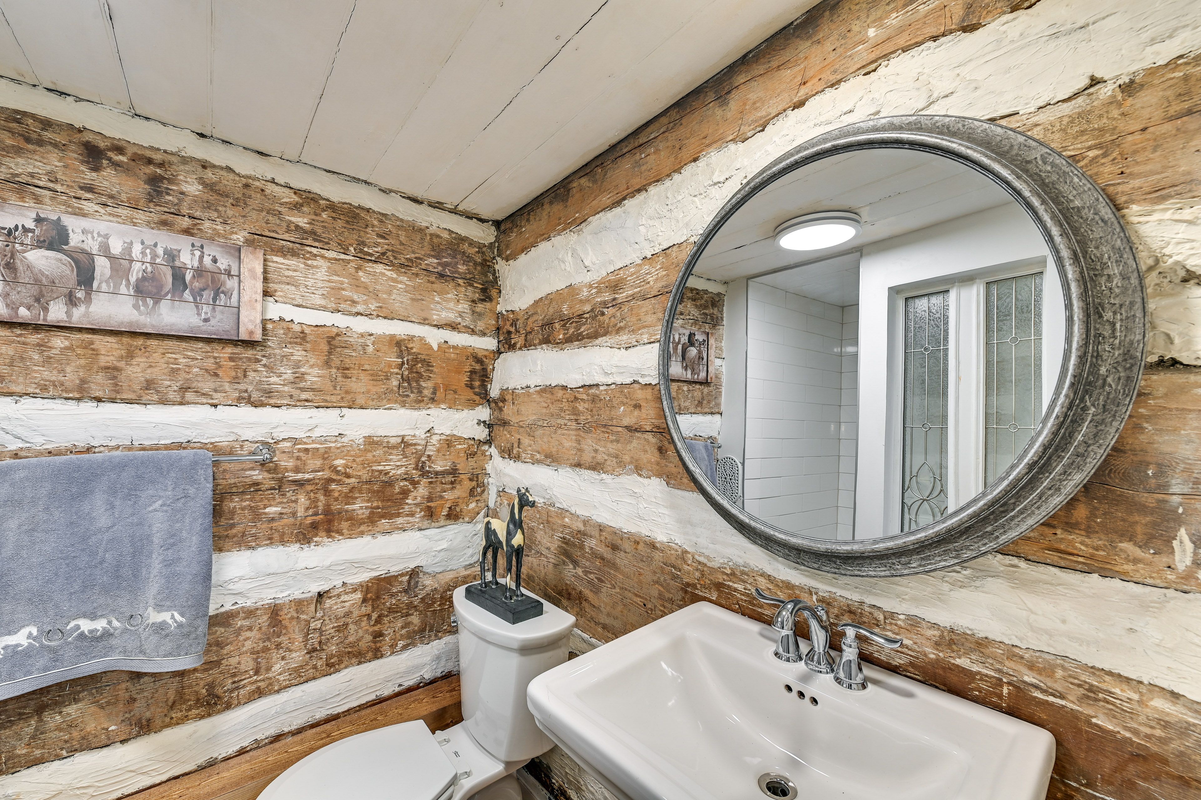 Full Bath | Towels | Hair Dryer | 2nd Floor