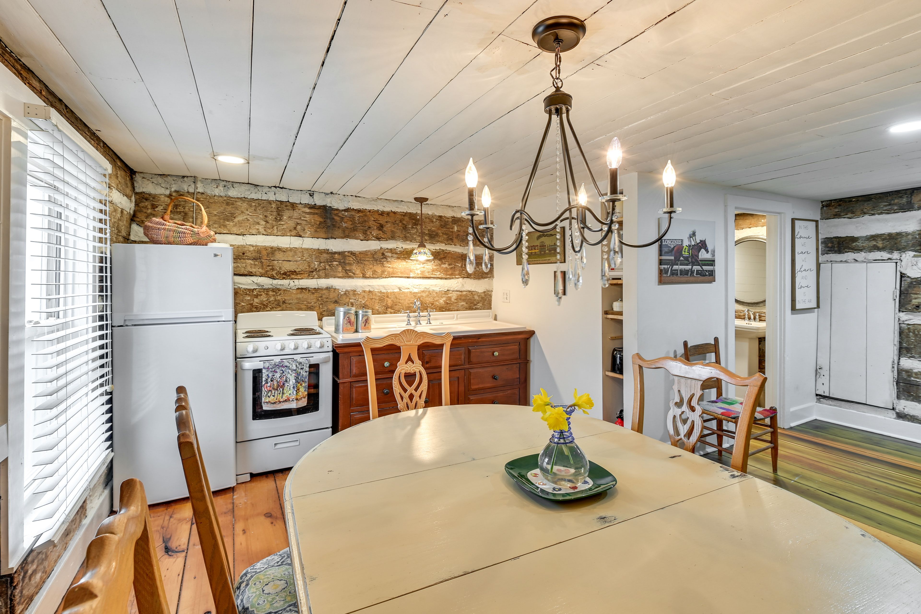 Kitchen | 2nd Floor