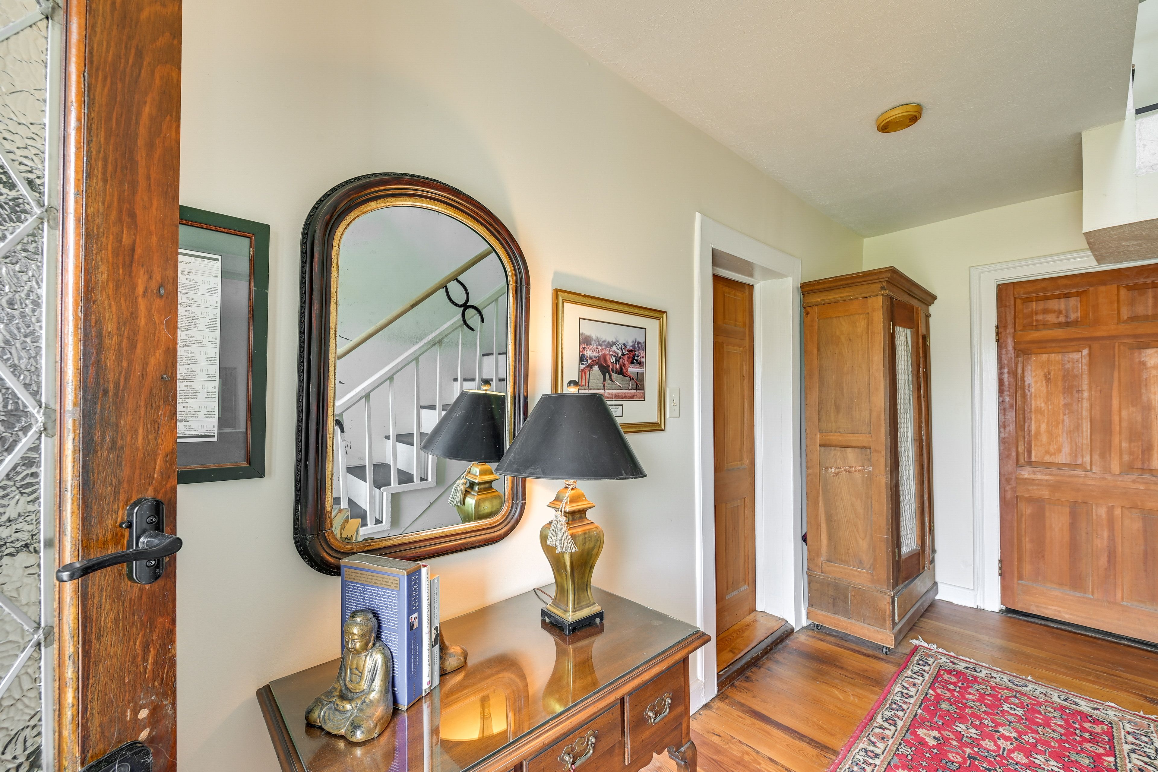 Entry | 1st Floor