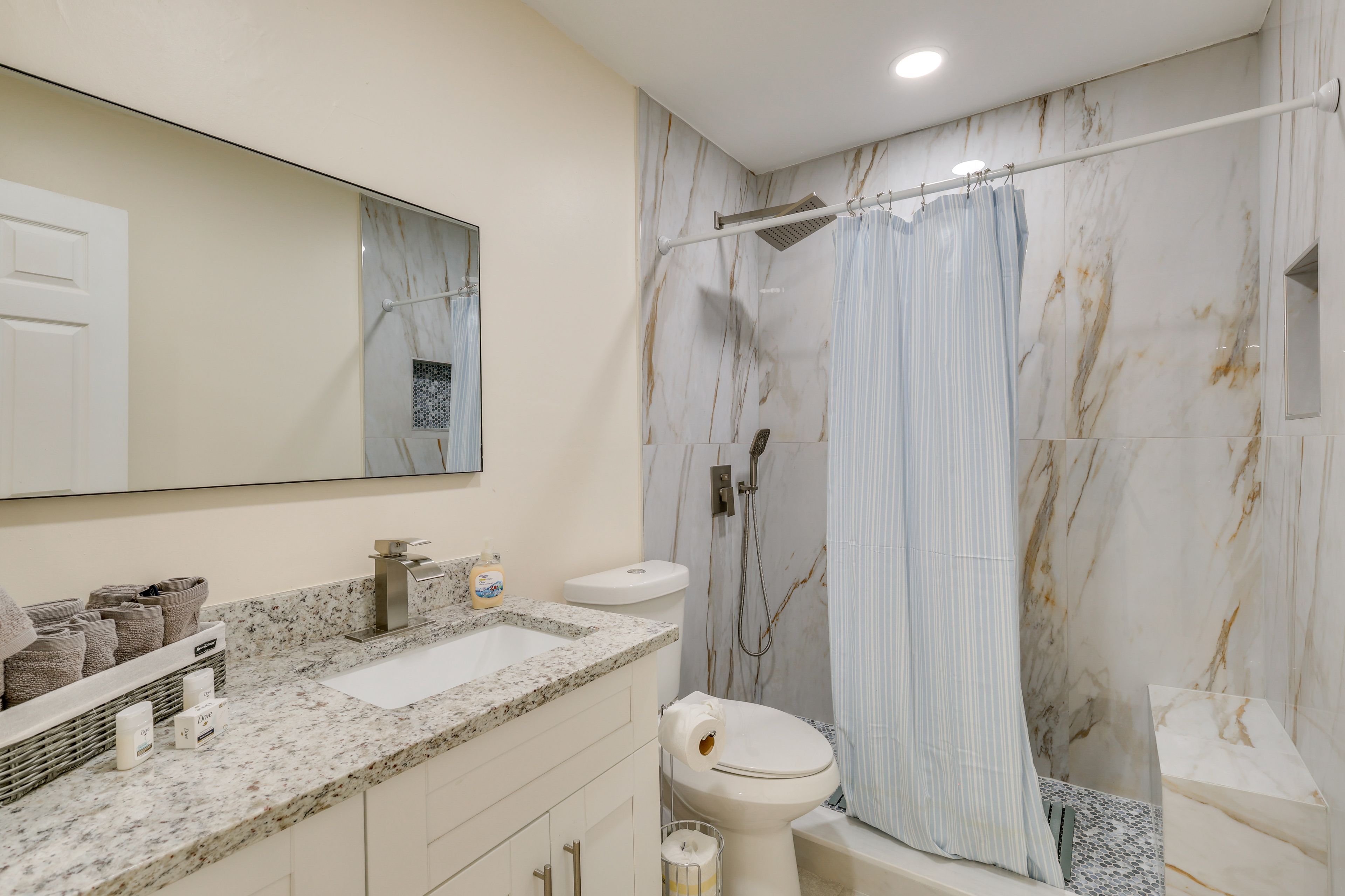 Full Bathroom