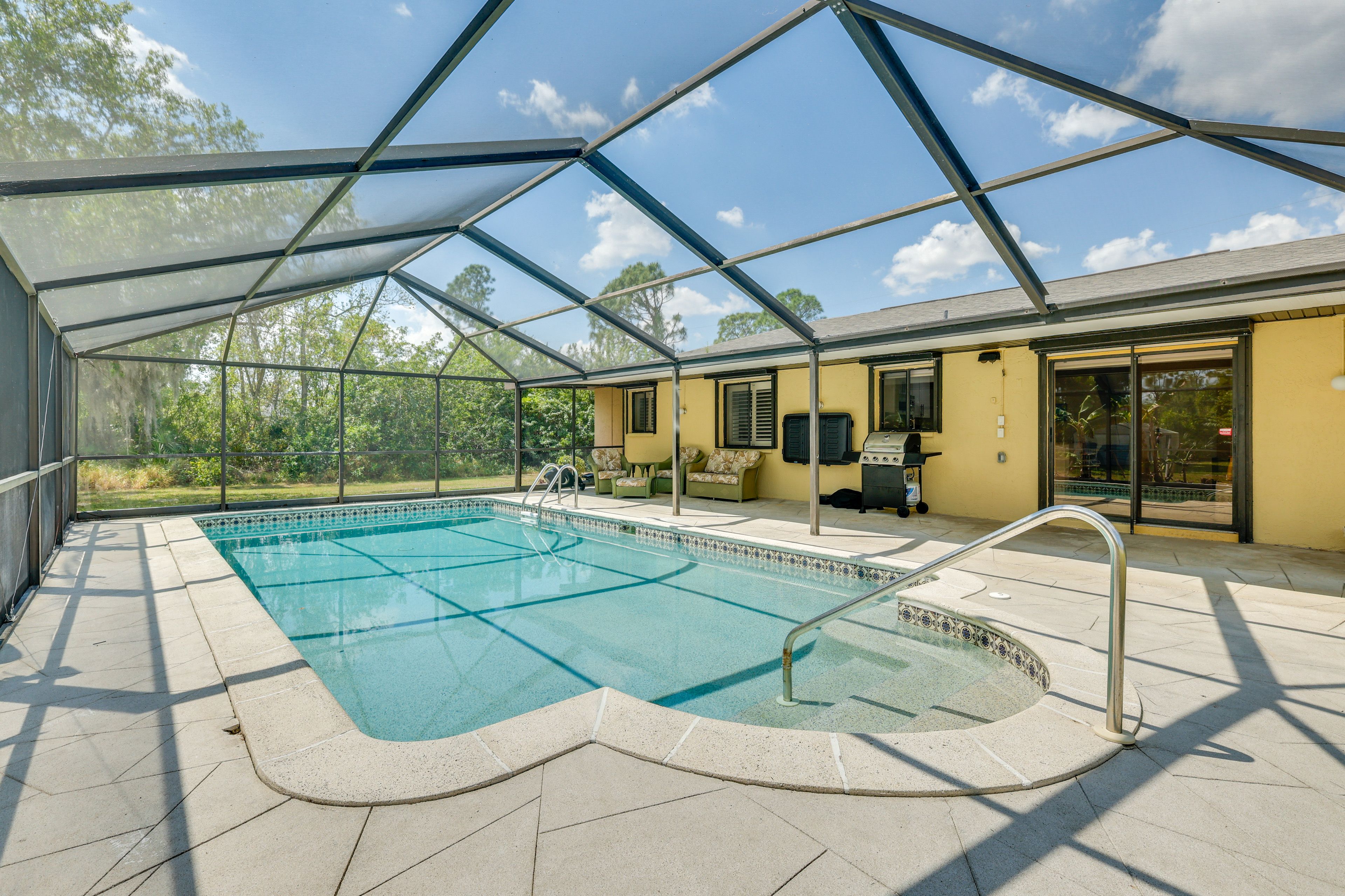Lehigh Acres Vacation Rental | 2BR | 2BA | 1,362 Sq Ft | Small Step Required