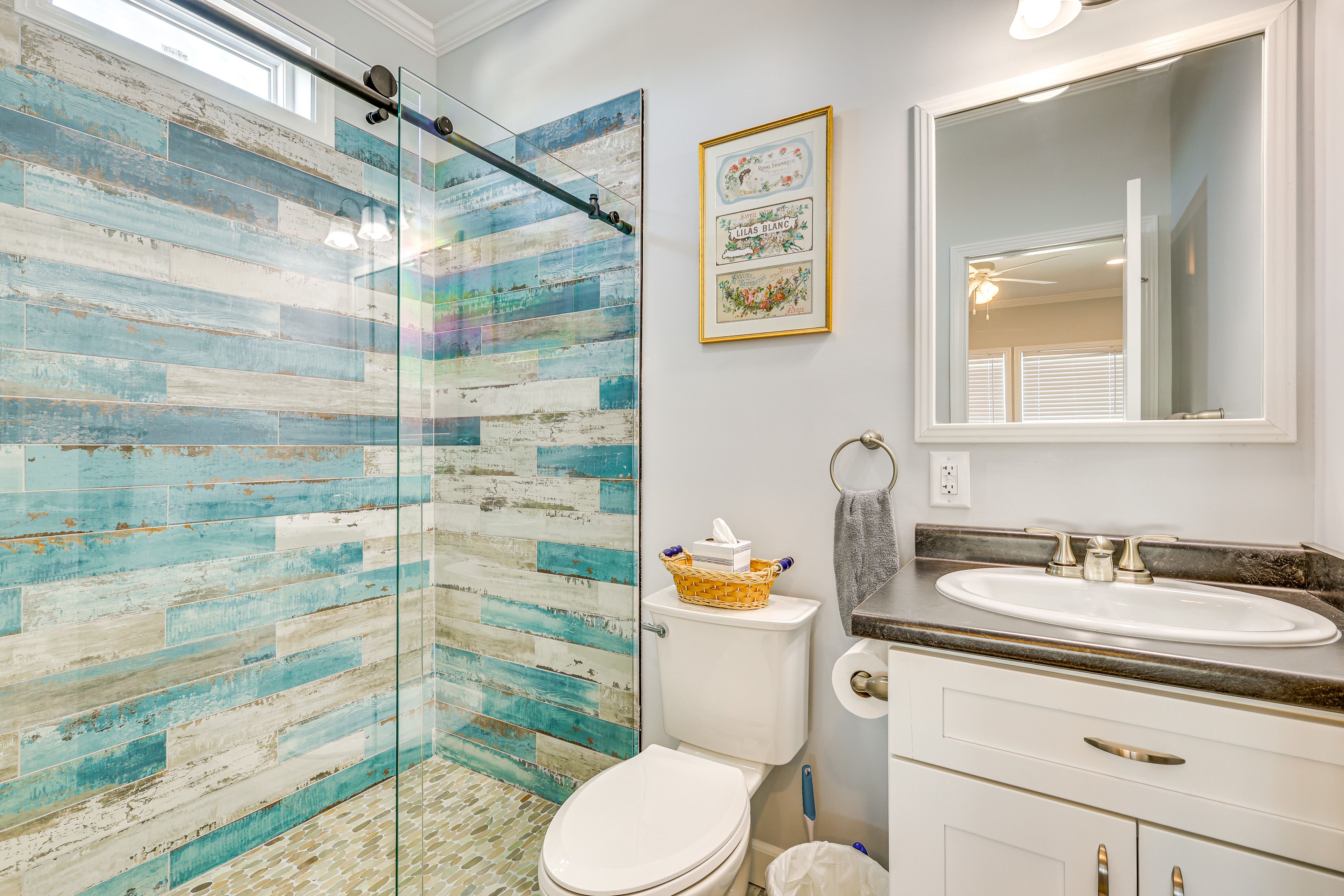 En-Suite Bathroom | Towels Provided