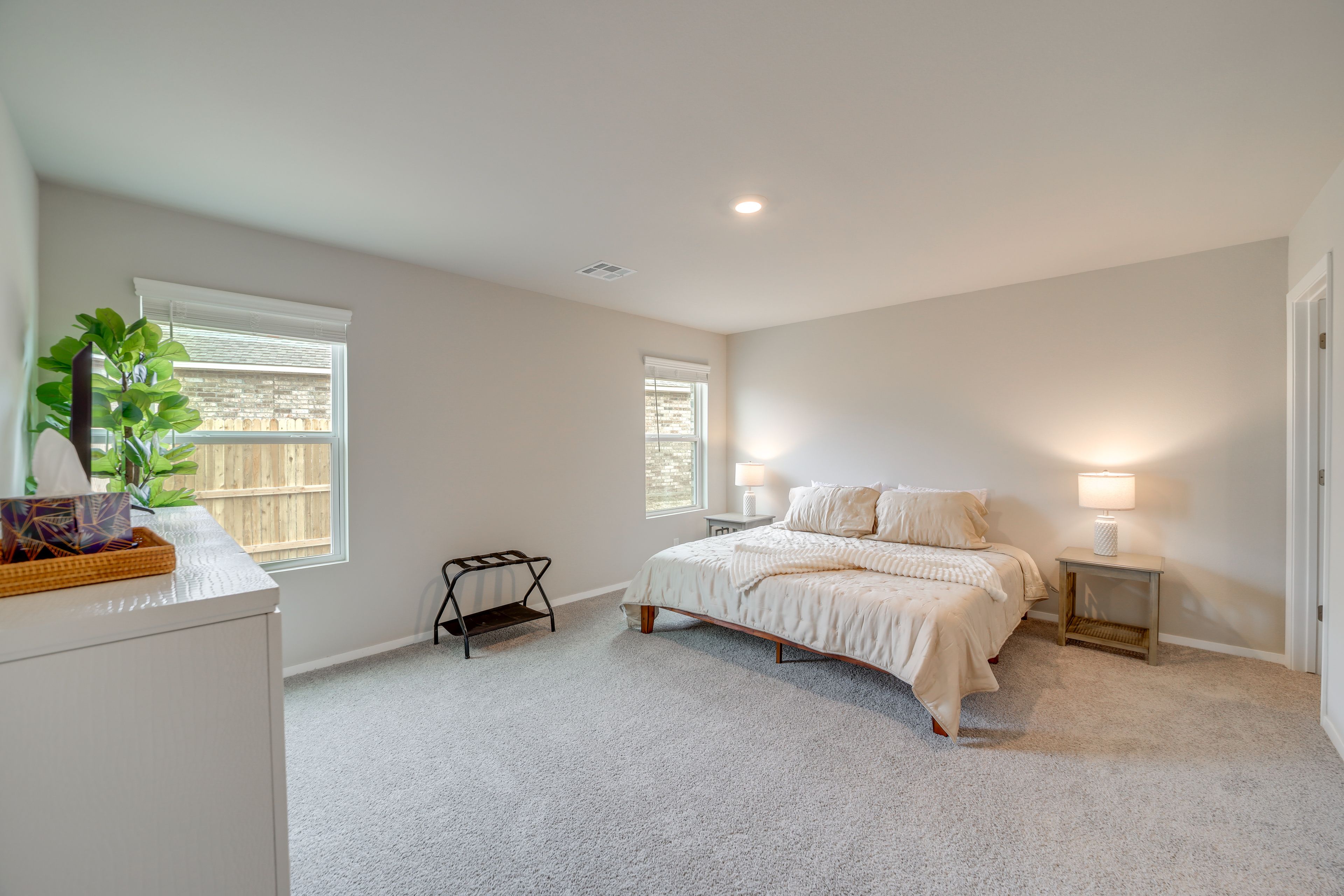 Bedroom 1 | King Bed | Linens Provided