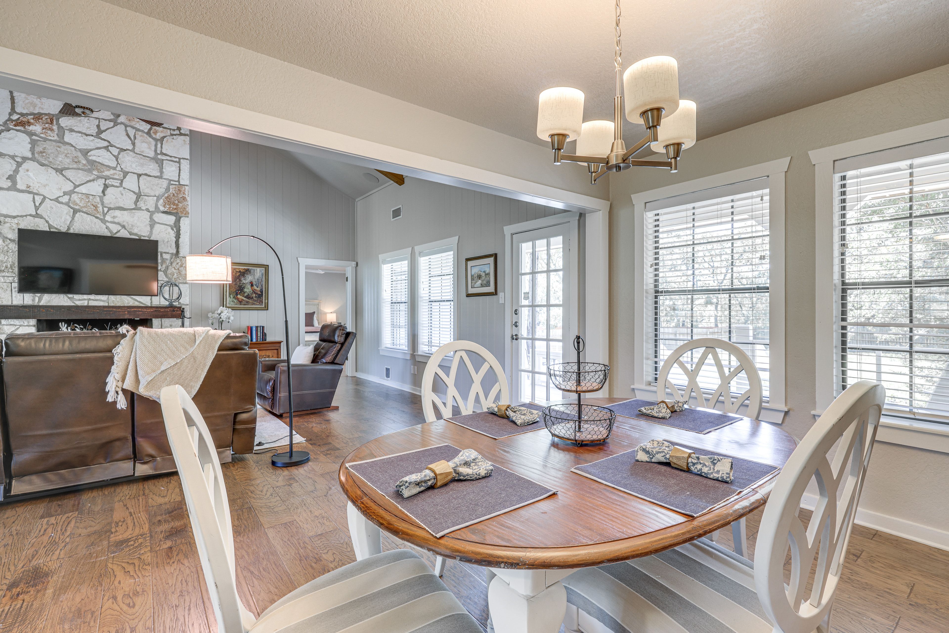 Dining Room | Dishware & Flatware